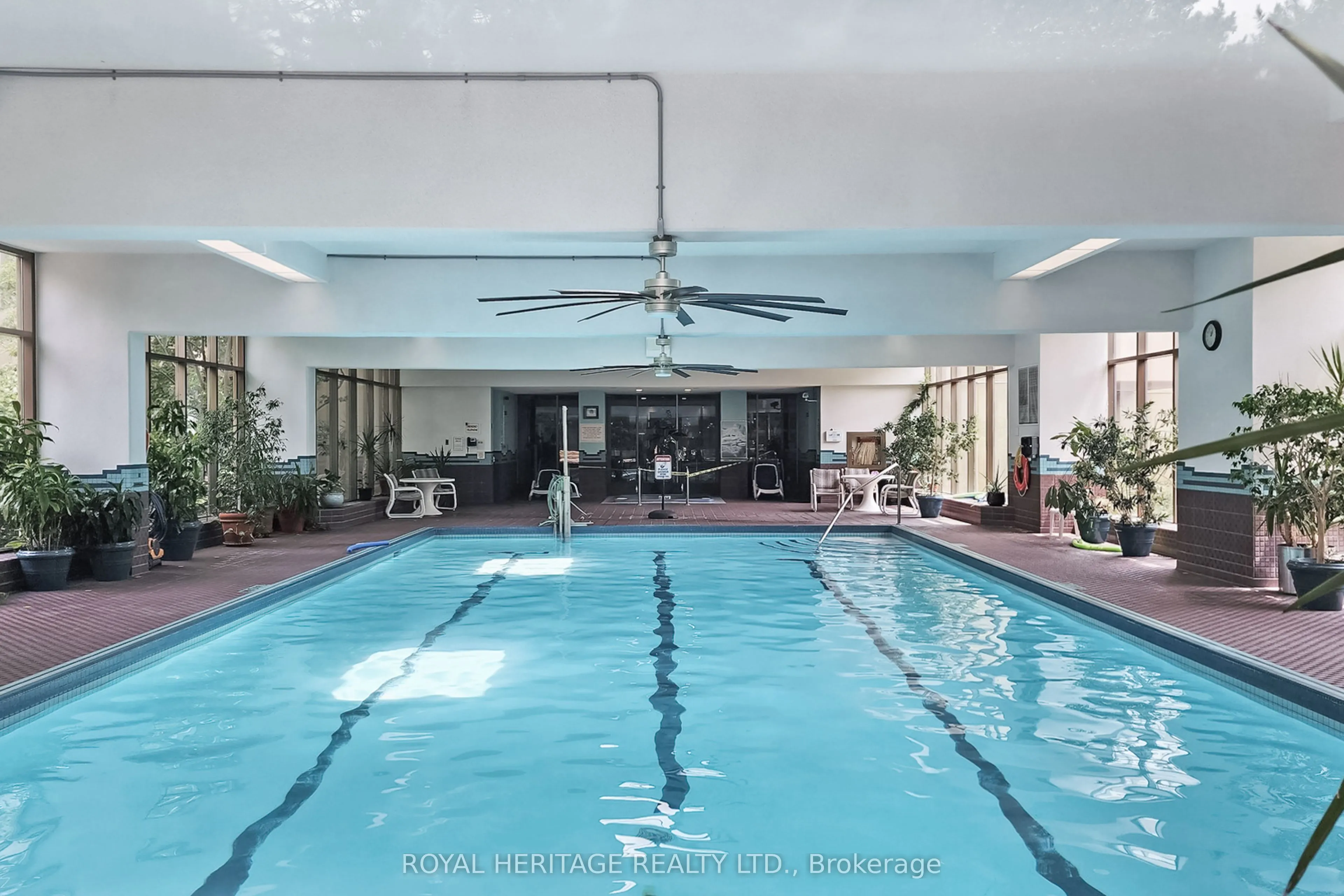 10 Torresdale Avenue, #806