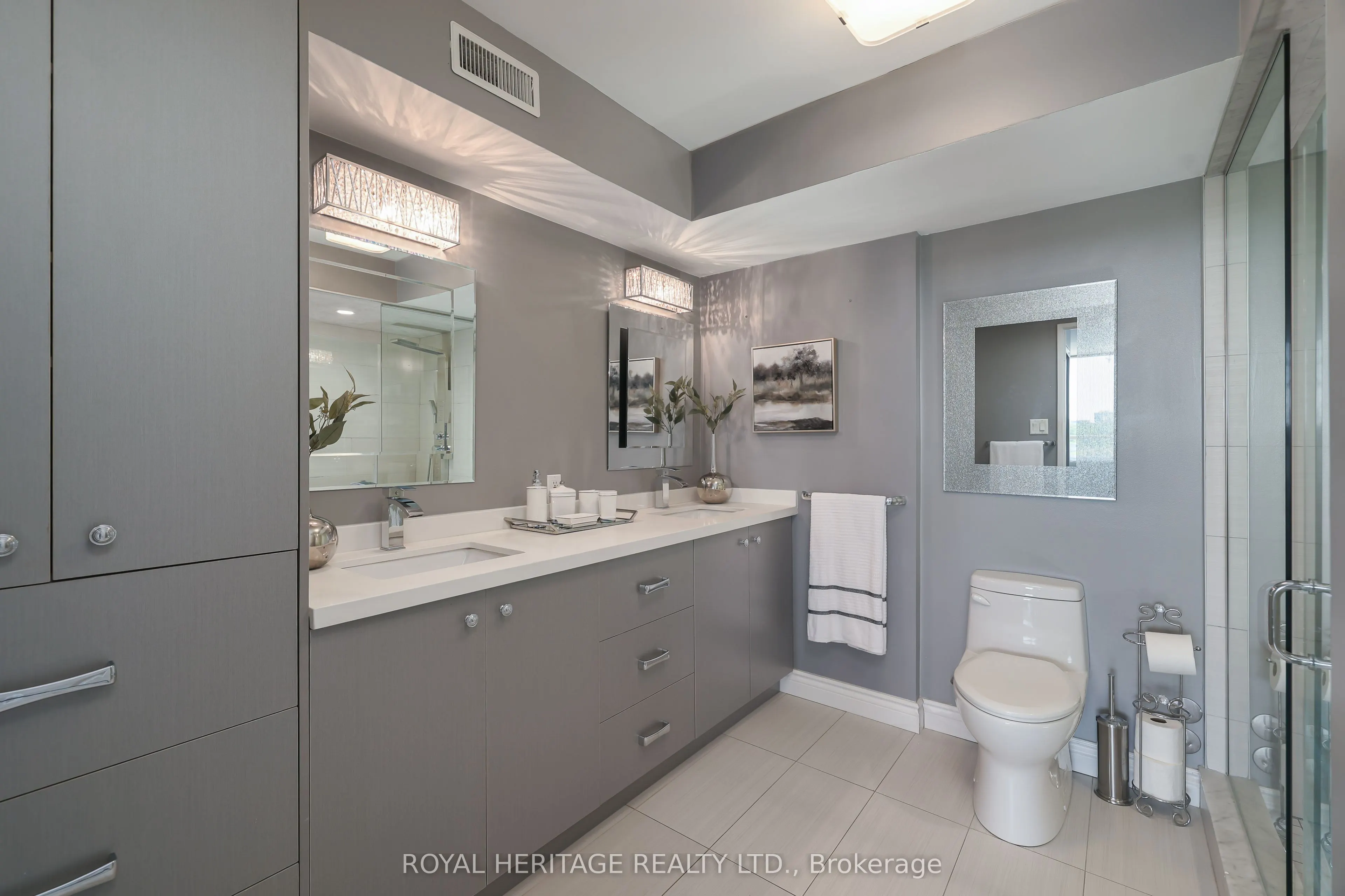 10 Torresdale Avenue, #806