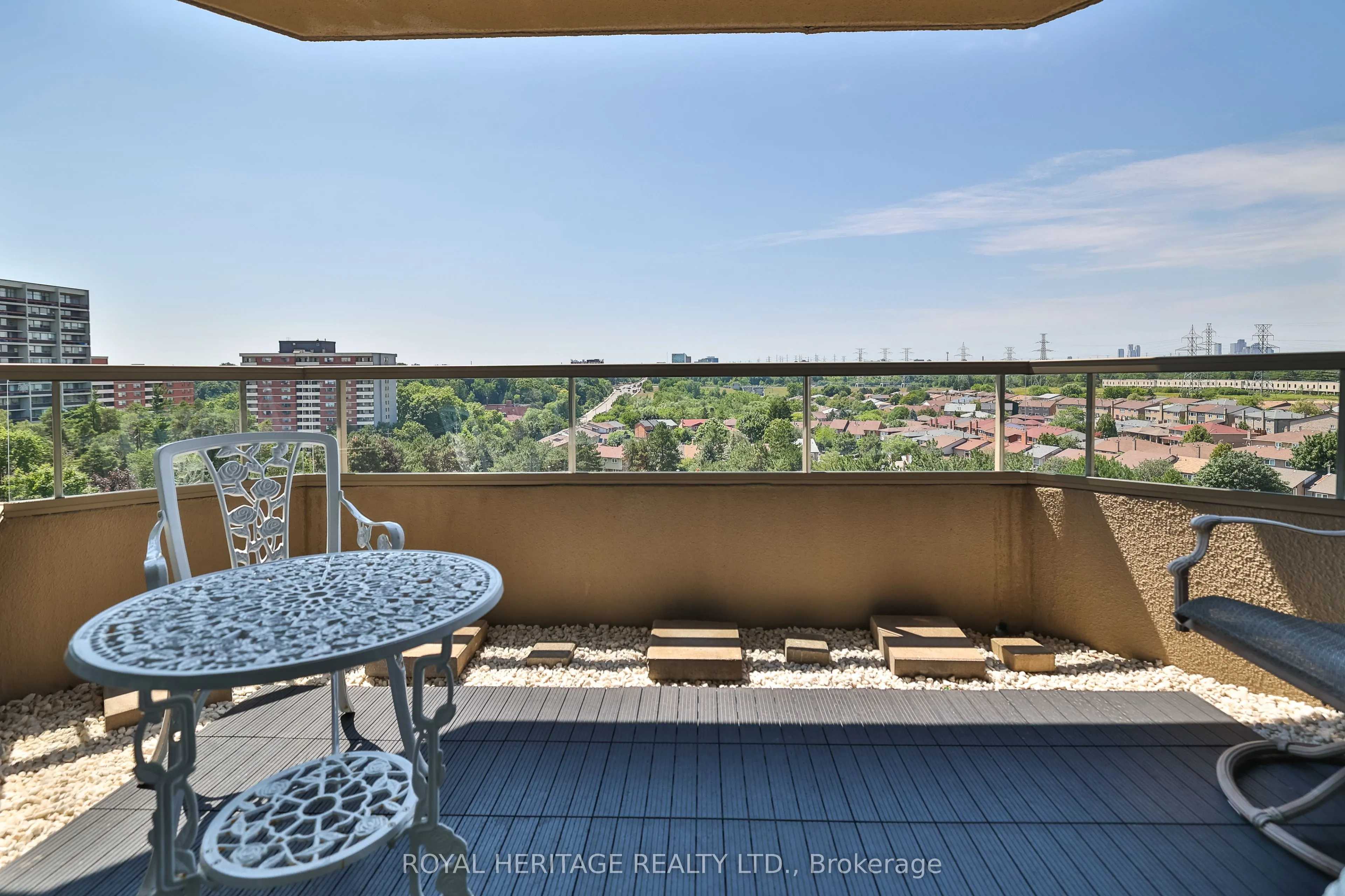 10 Torresdale Avenue, #806