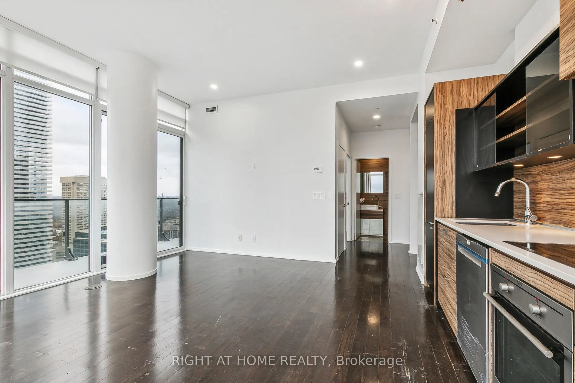 75 St Nicholas Street, #3506