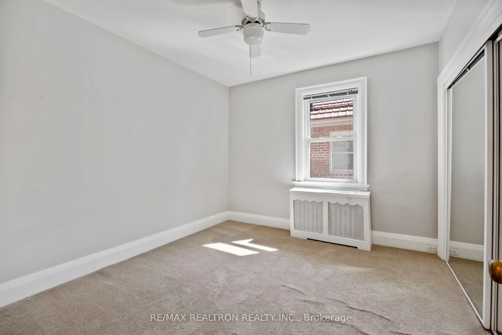 26 Braemar Avenue, #Upper Floor