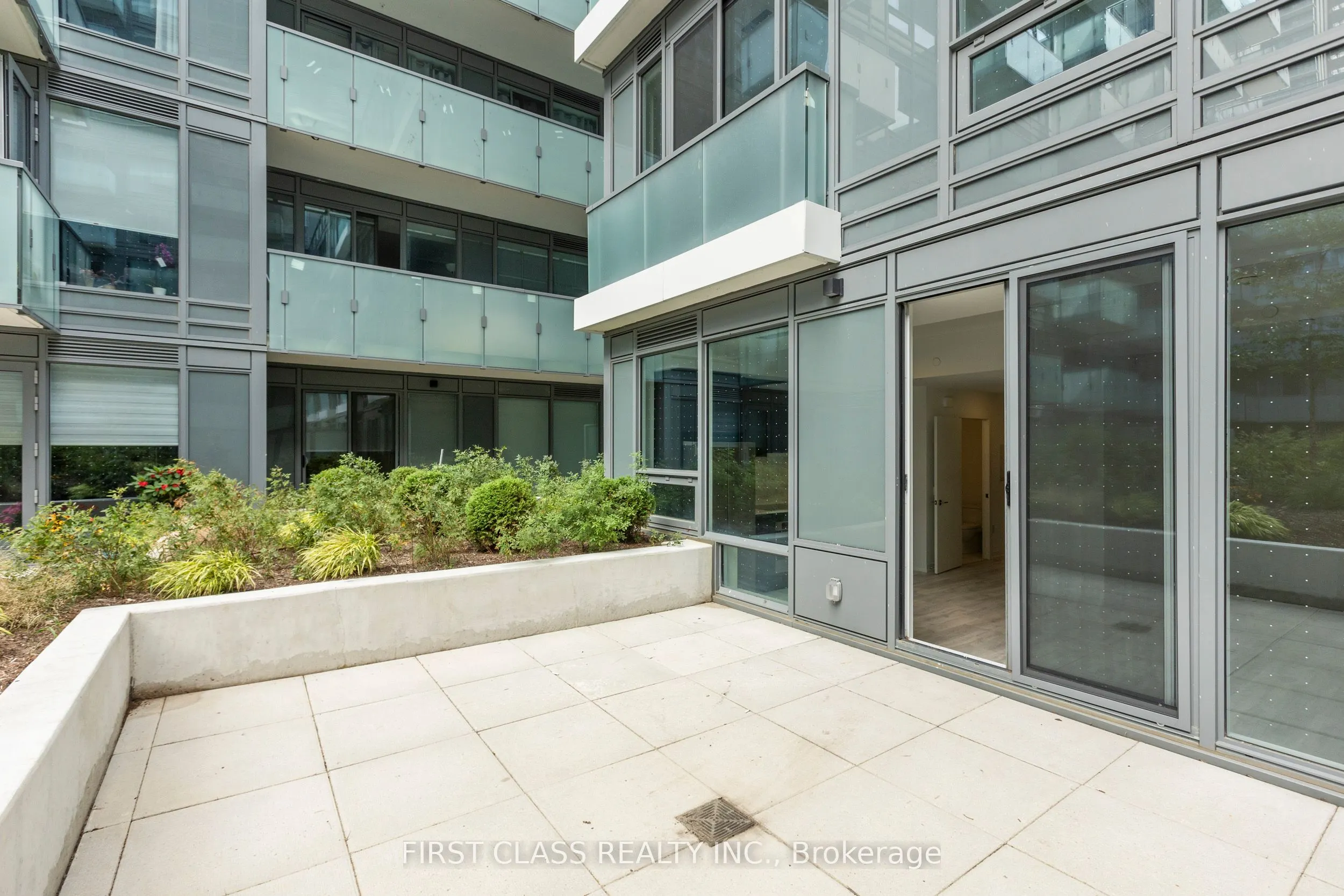8 Olympic Gdn Drive, #N329