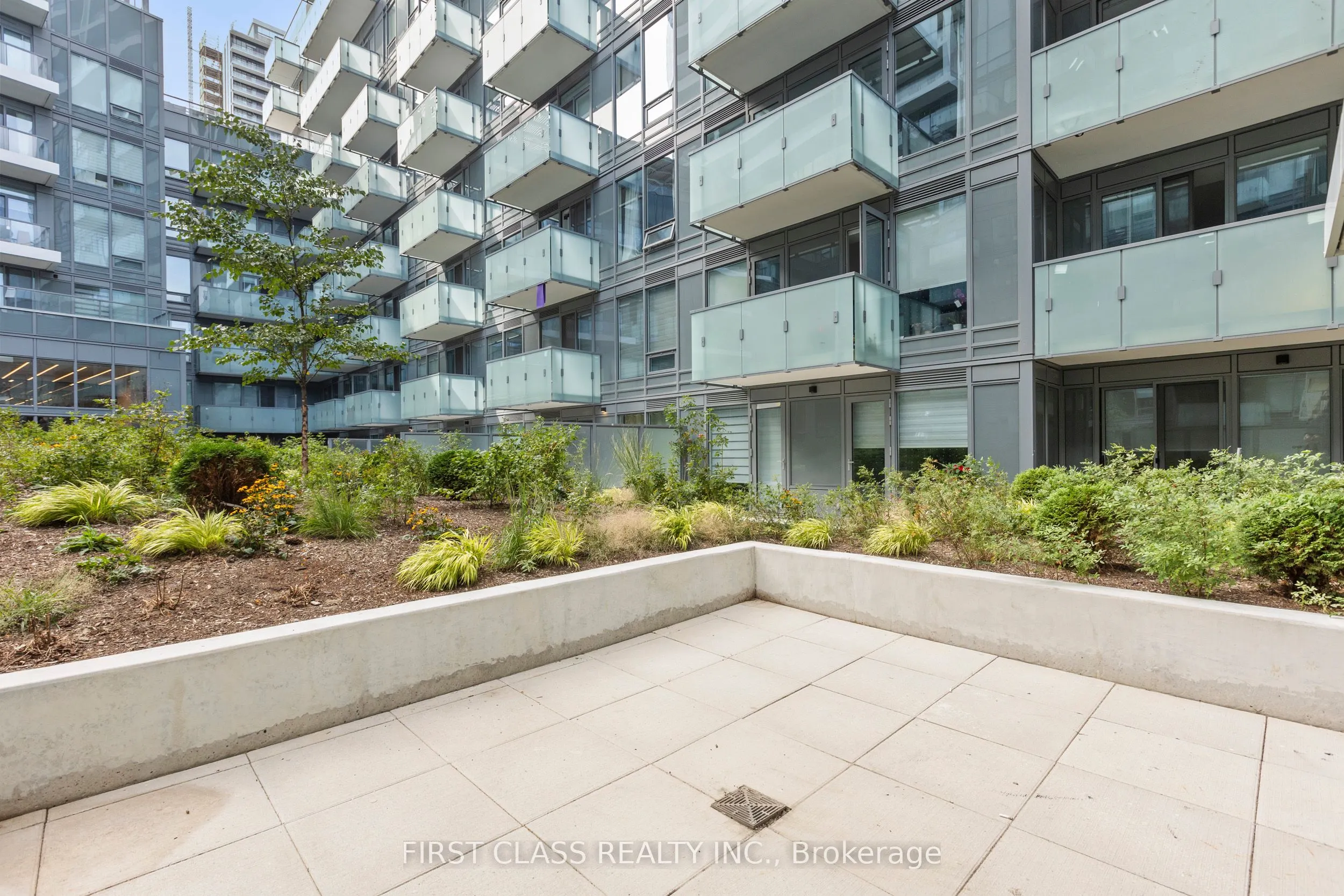 8 Olympic Gdn Drive, #N329