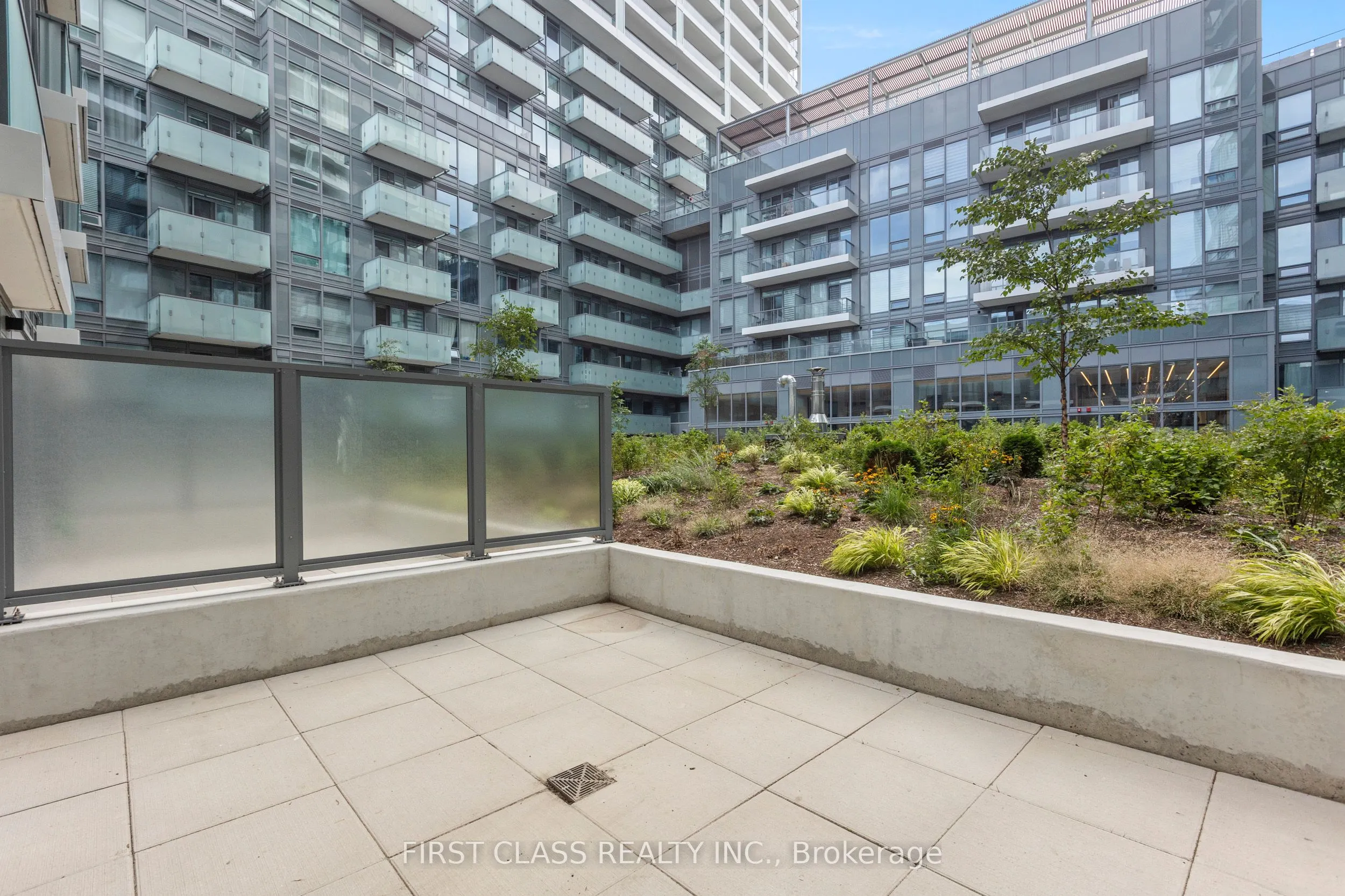 8 Olympic Gdn Drive, #N329