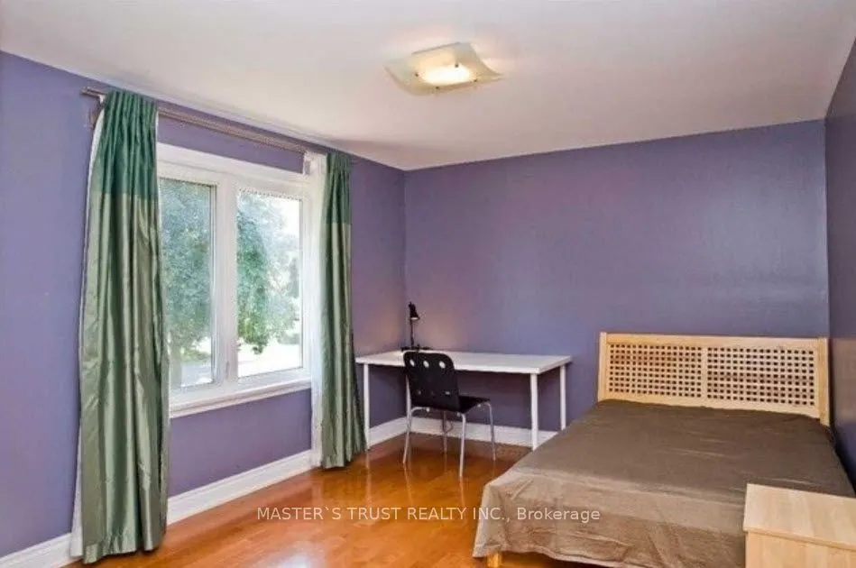 251 Kingslake Road