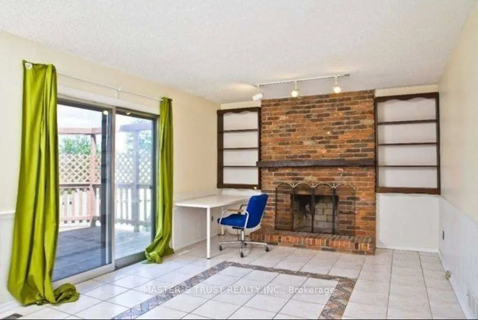 251 Kingslake Road
