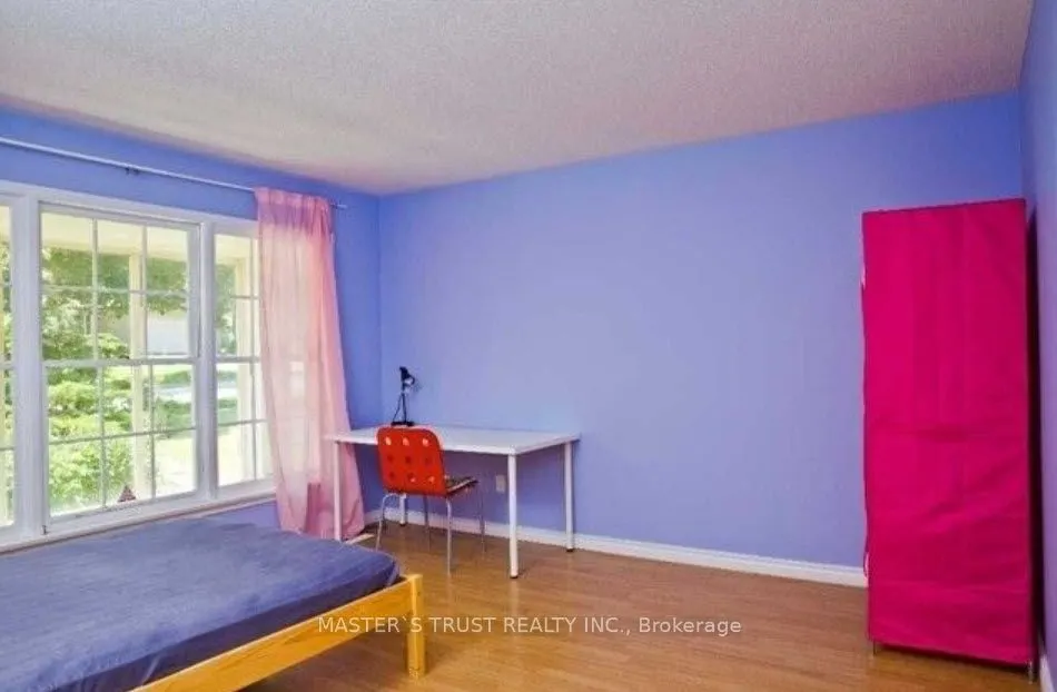 251 Kingslake Road