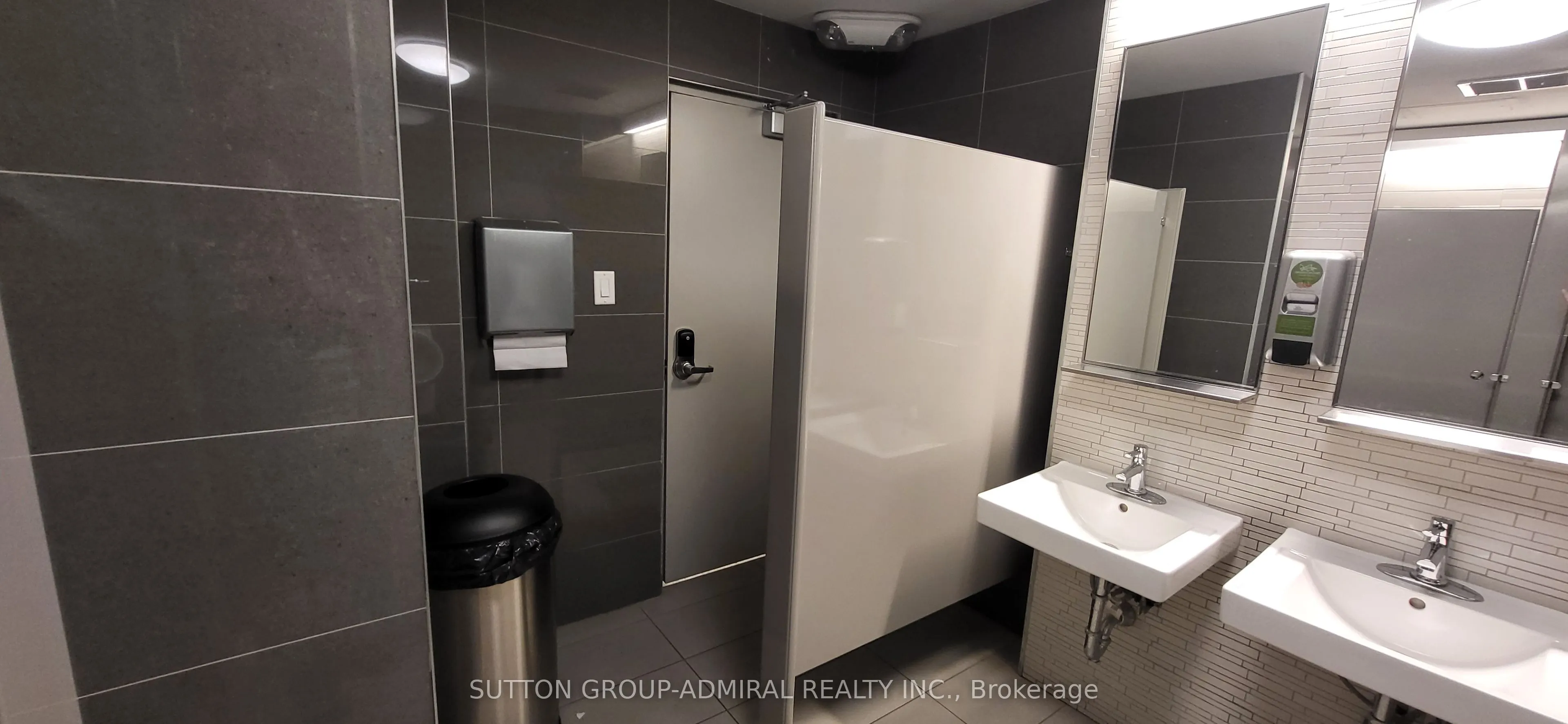 845 St Clair Avenue W, #204