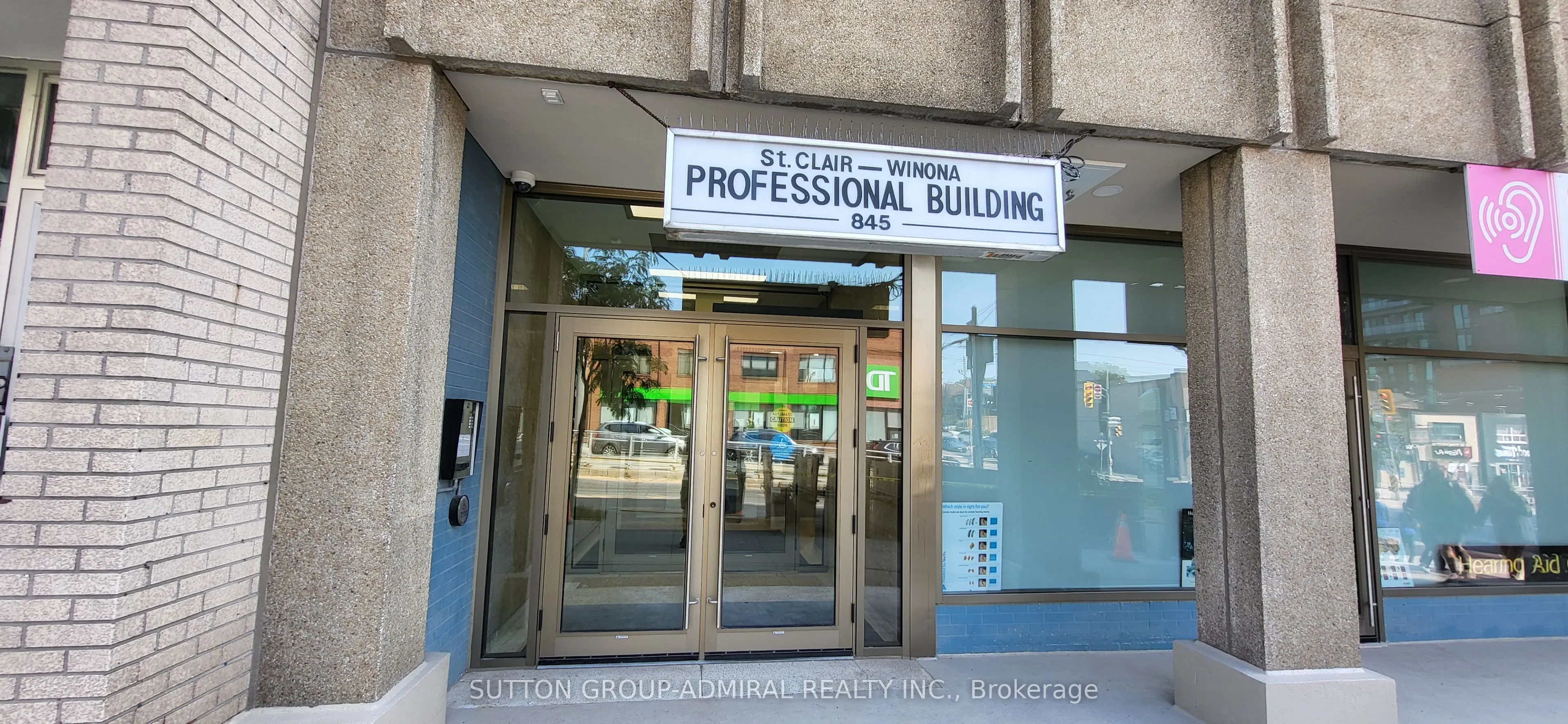 845 St Clair Avenue W, #204