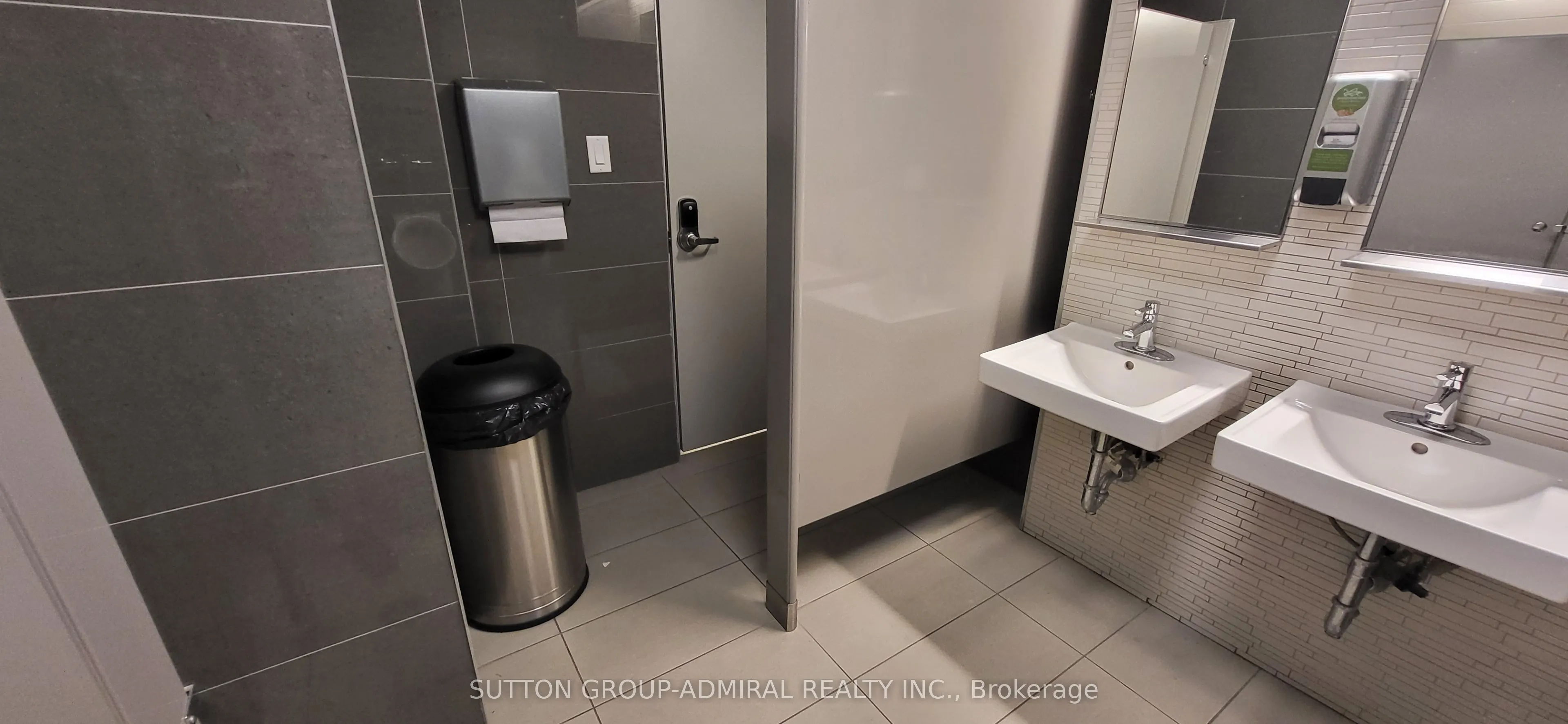 845 St Clair Avenue W, #204