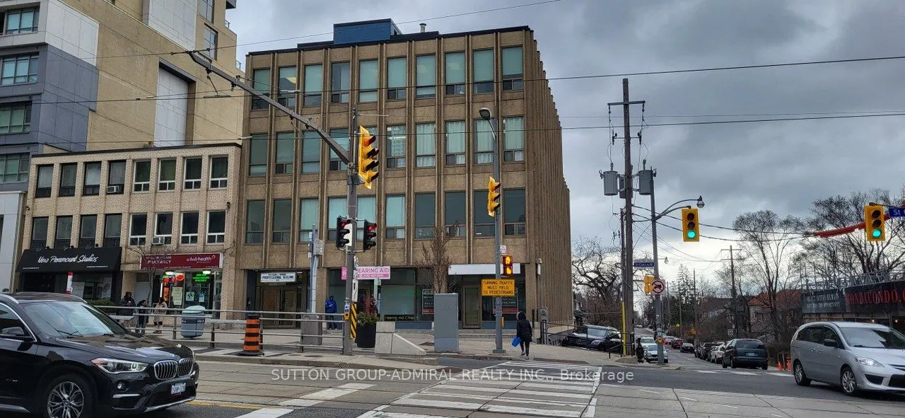 845 St Clair Avenue W, #204
