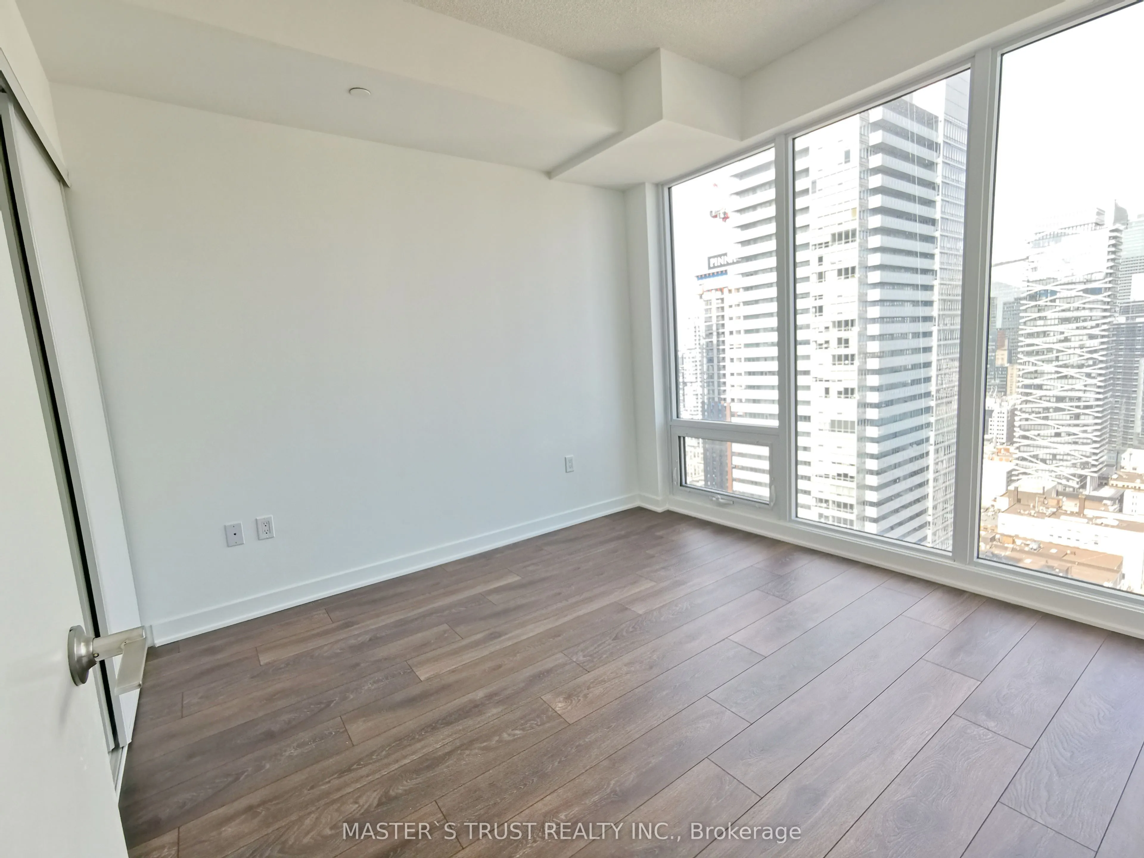 125 Blue Jays Way, #3909