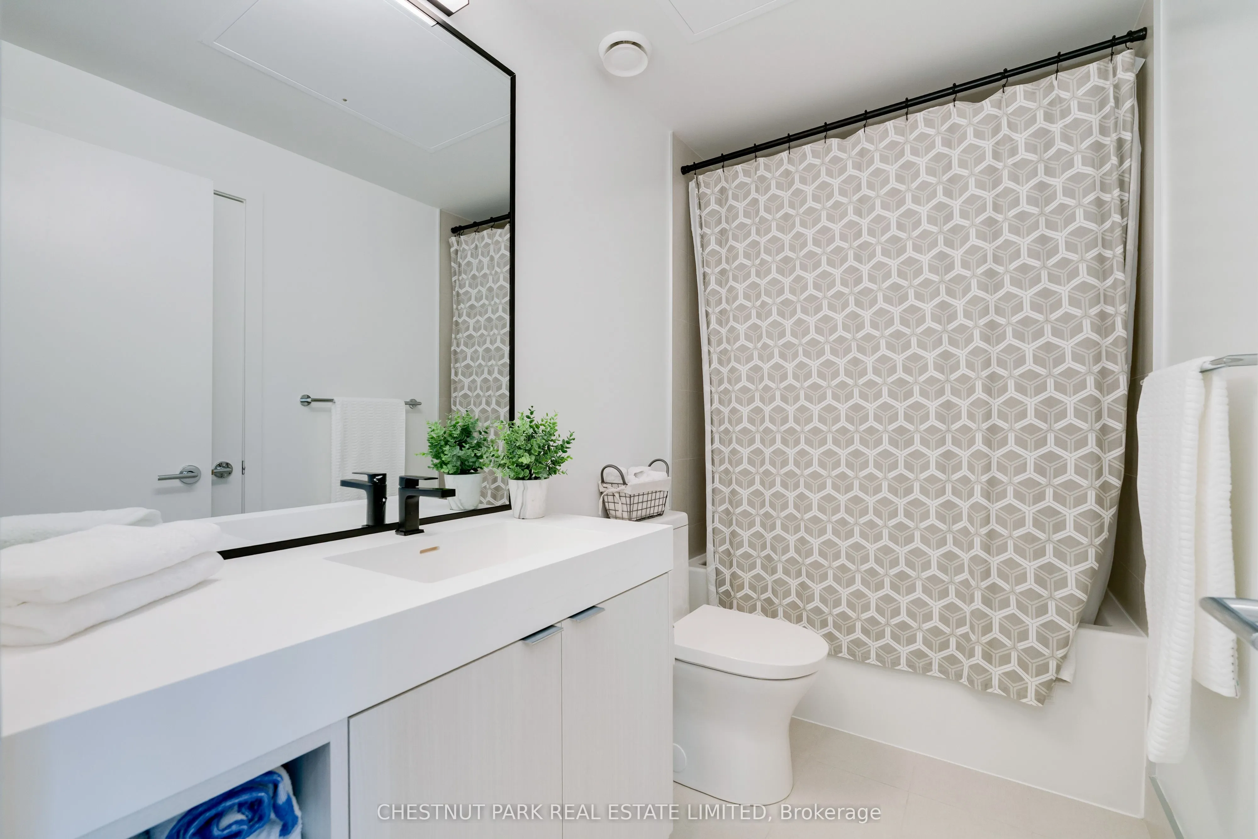 250 Lawrence Avenue W, #406