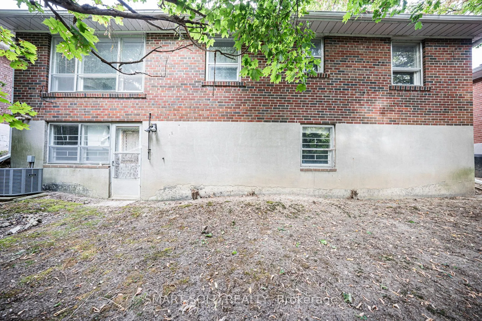 81 Maxome Avenue