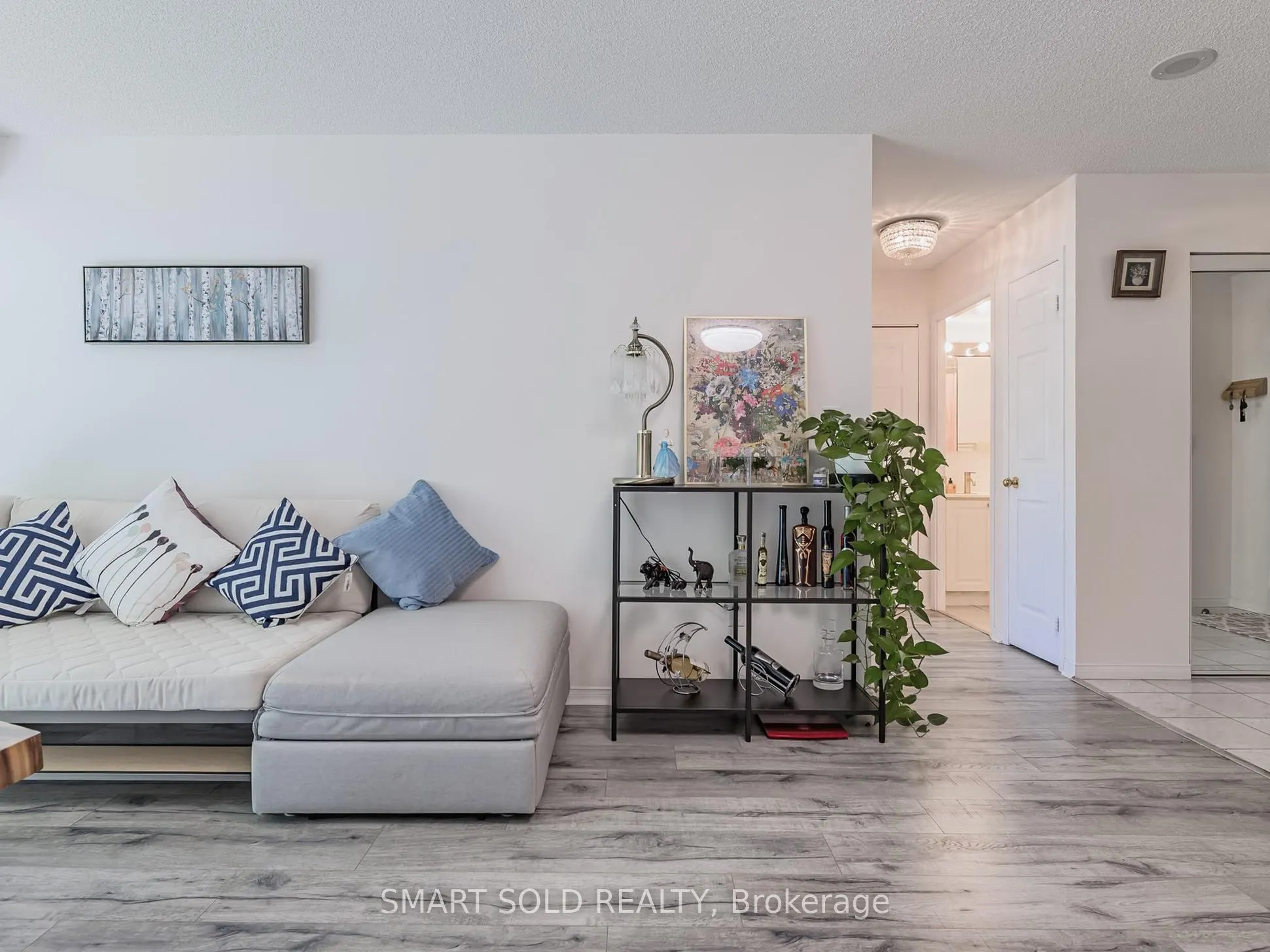 39 Pemberton Avenue, #210