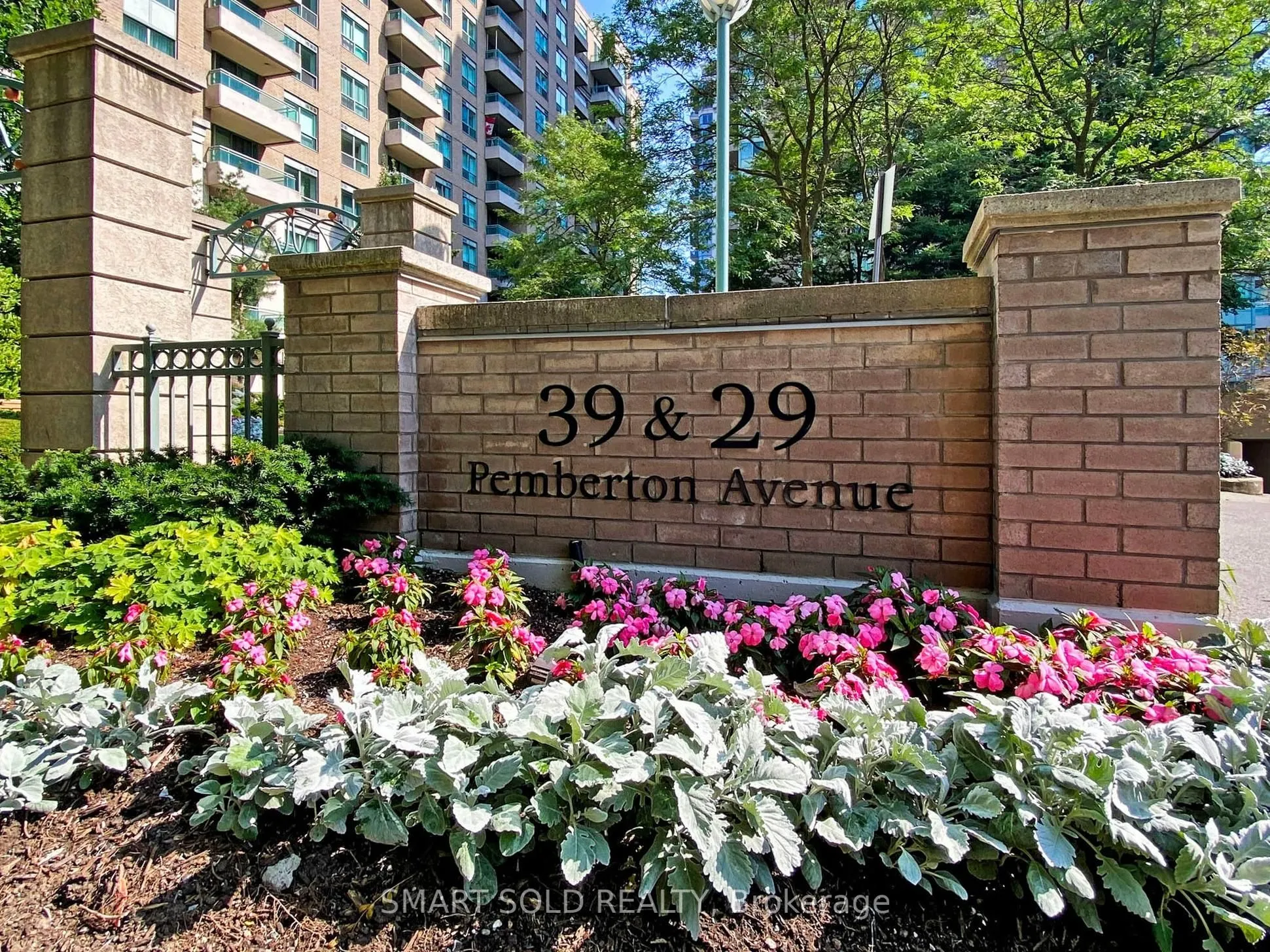 39 Pemberton Avenue, #210