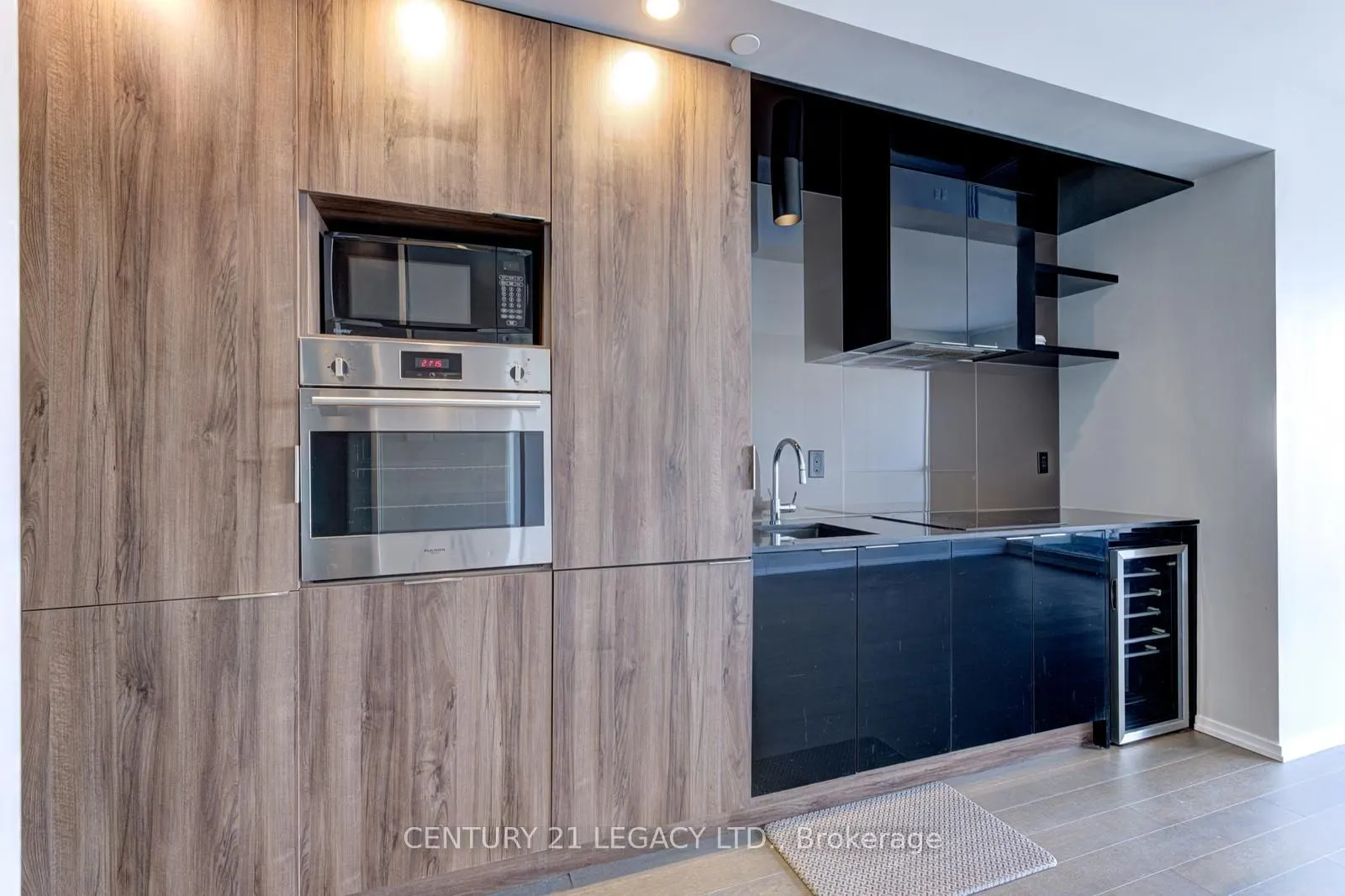 70 Temperance Street, #4201