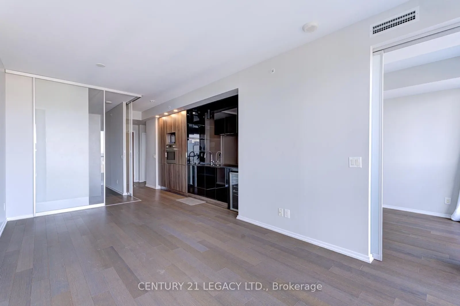 70 Temperance Street, #4201
