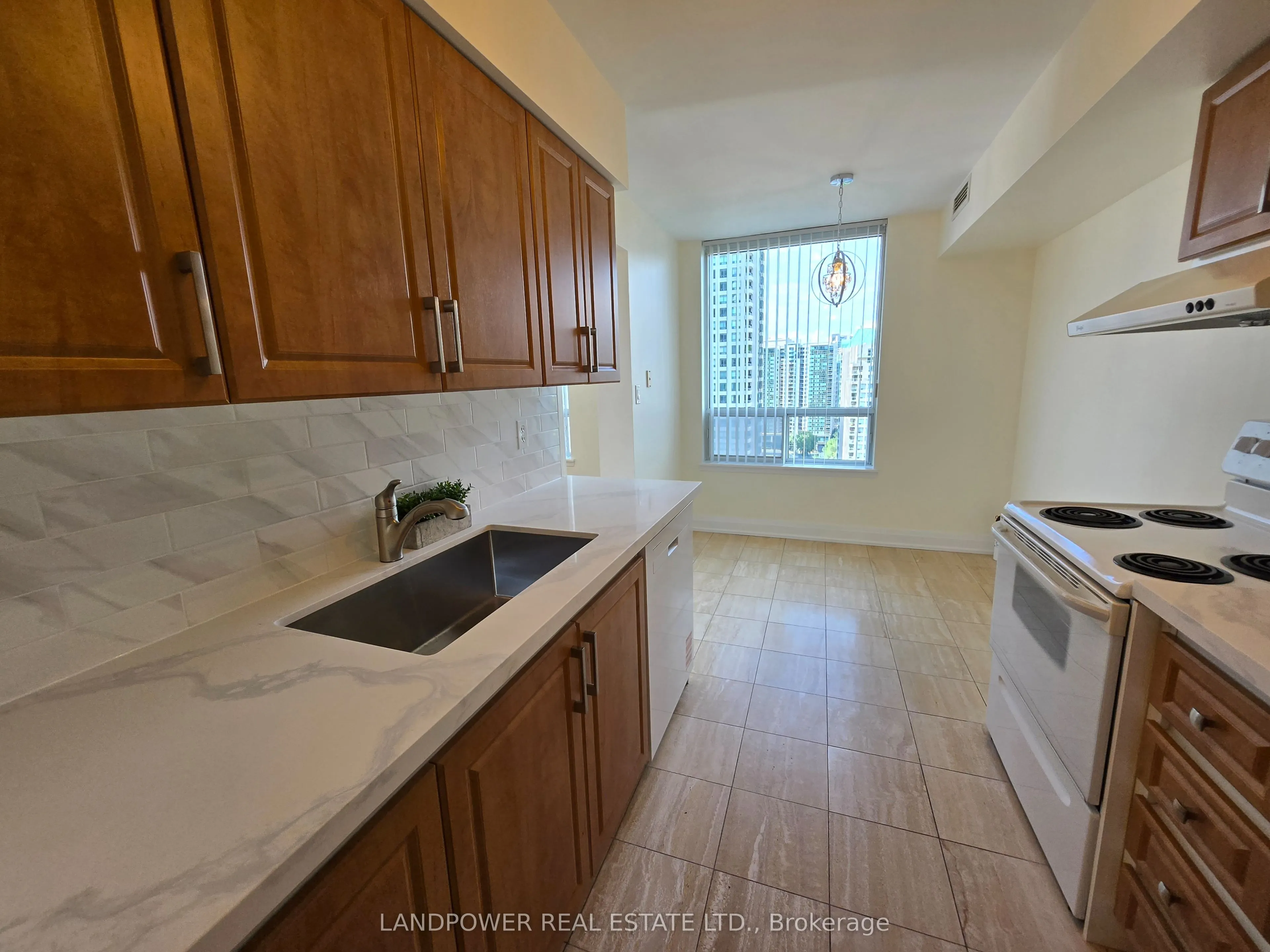18 Hillcrest Avenue, #2110