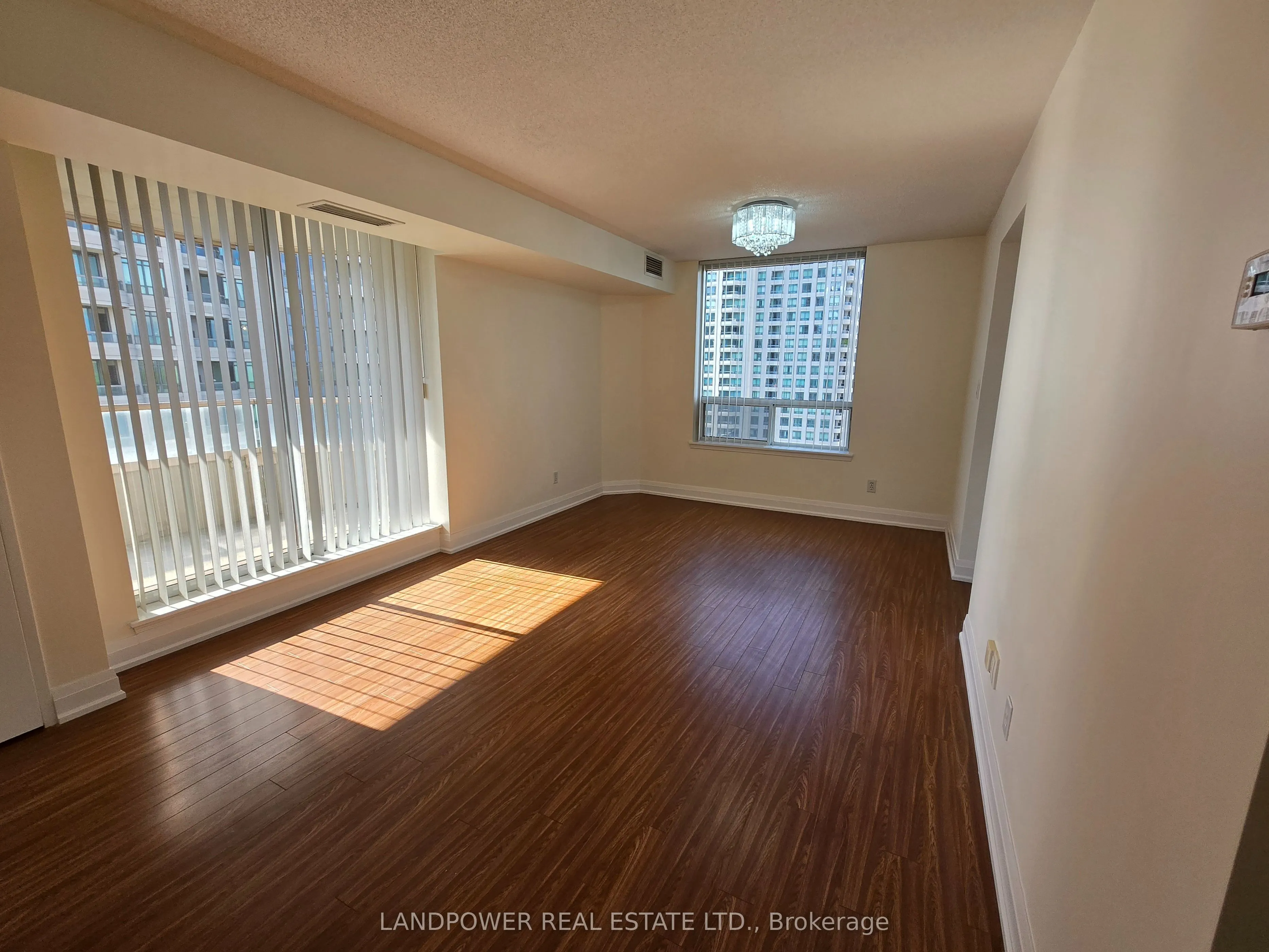18 Hillcrest Avenue, #2110