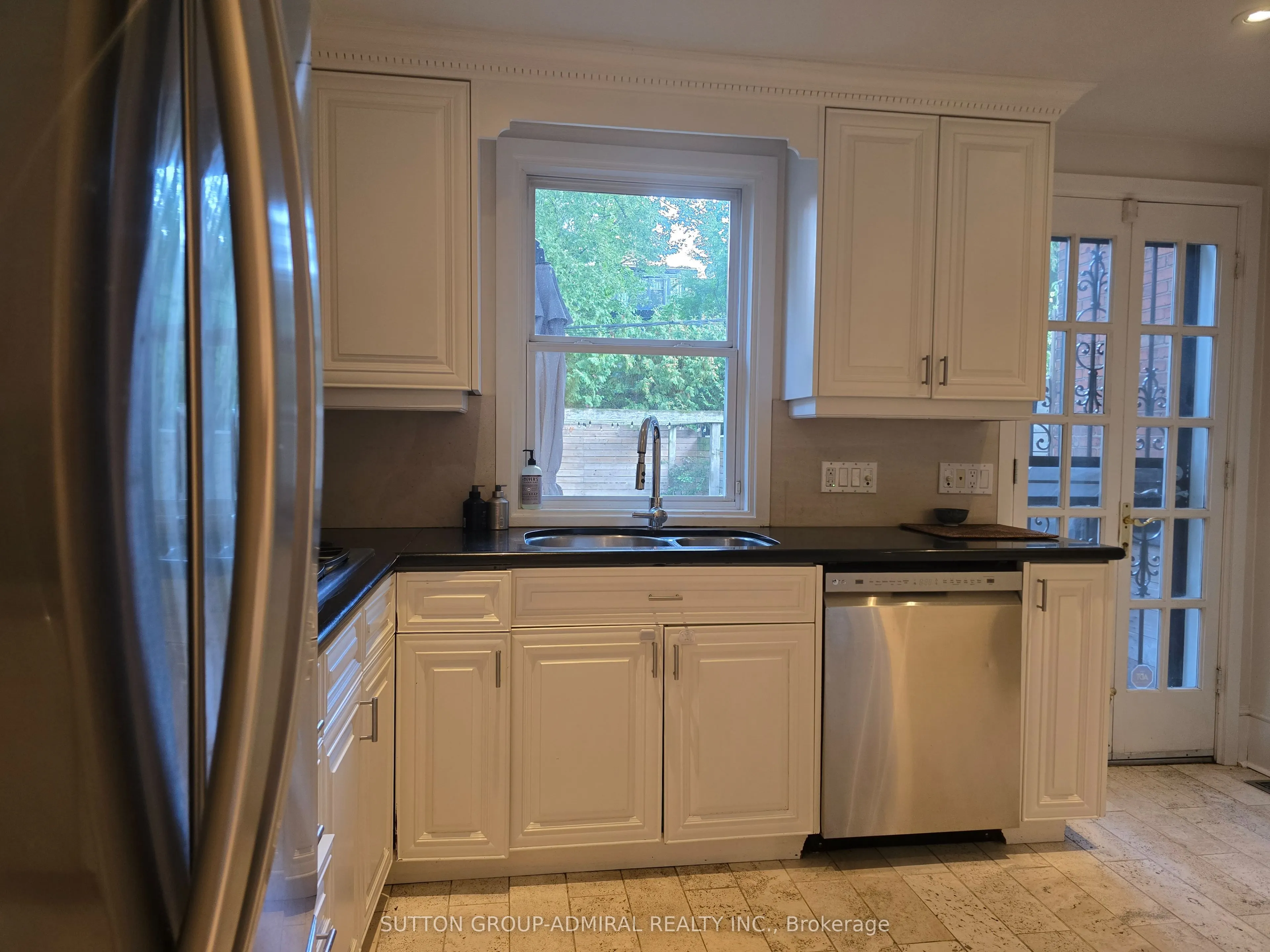 51 Boswell Avenue