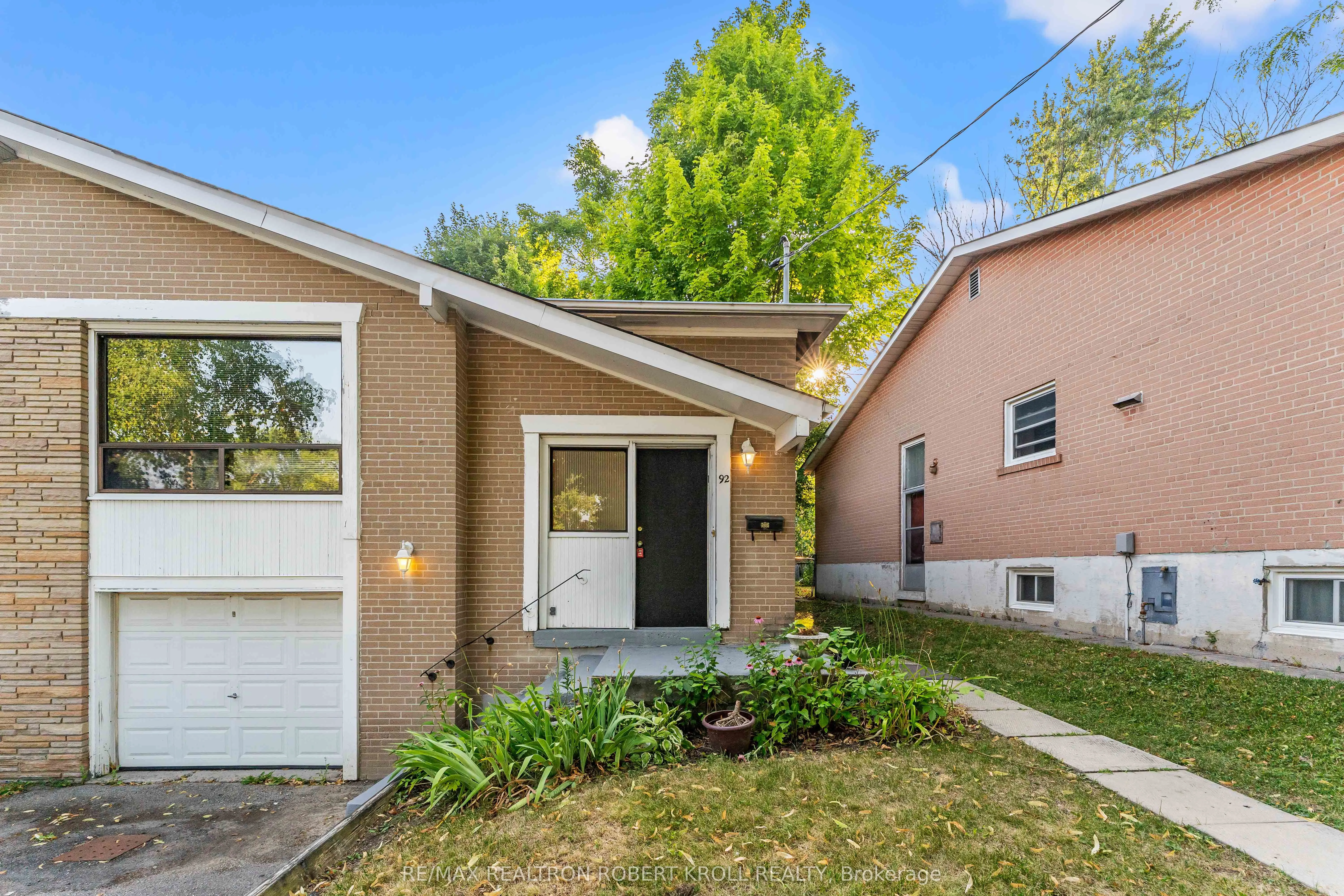92 Elise Terrace