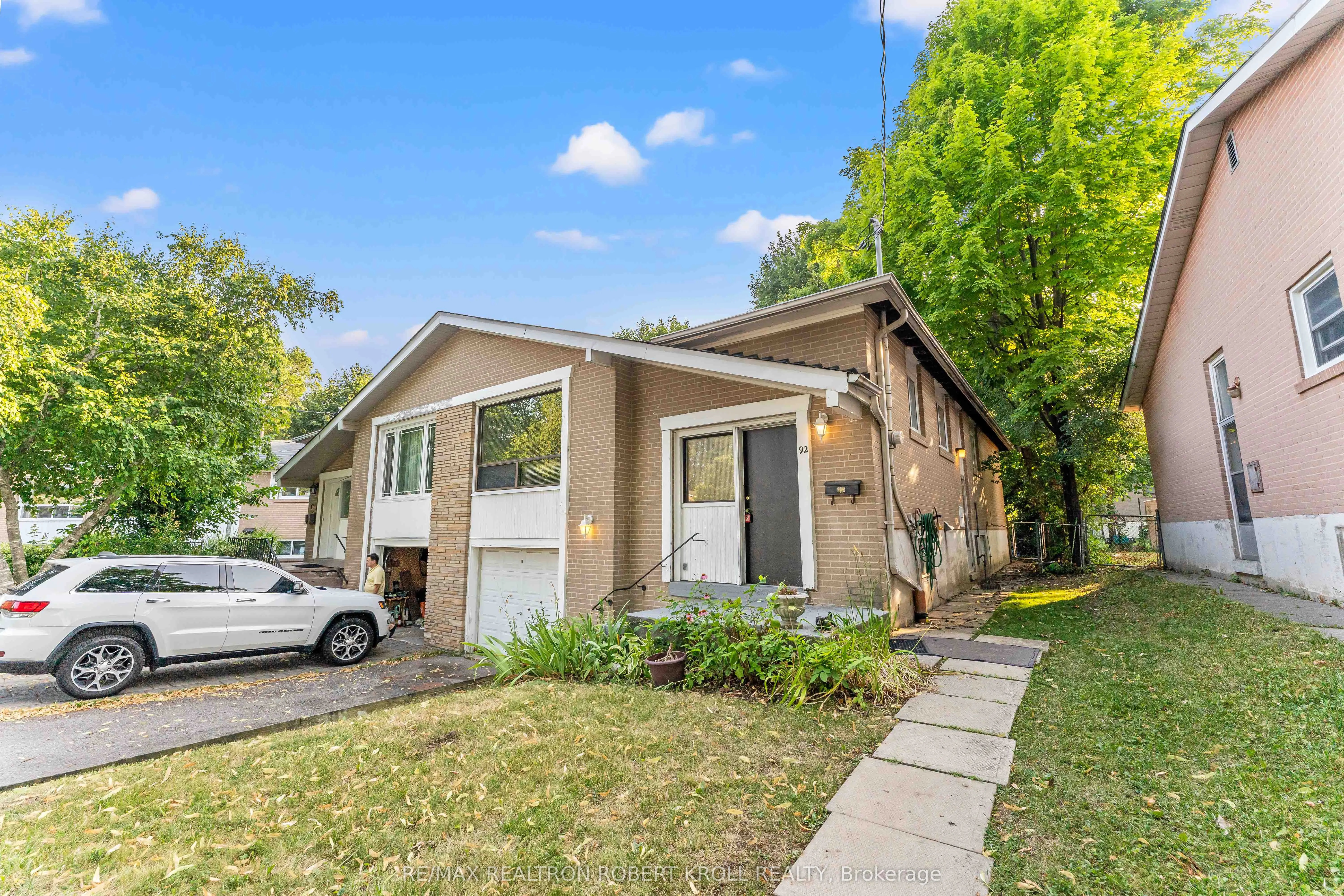 92 Elise Terrace