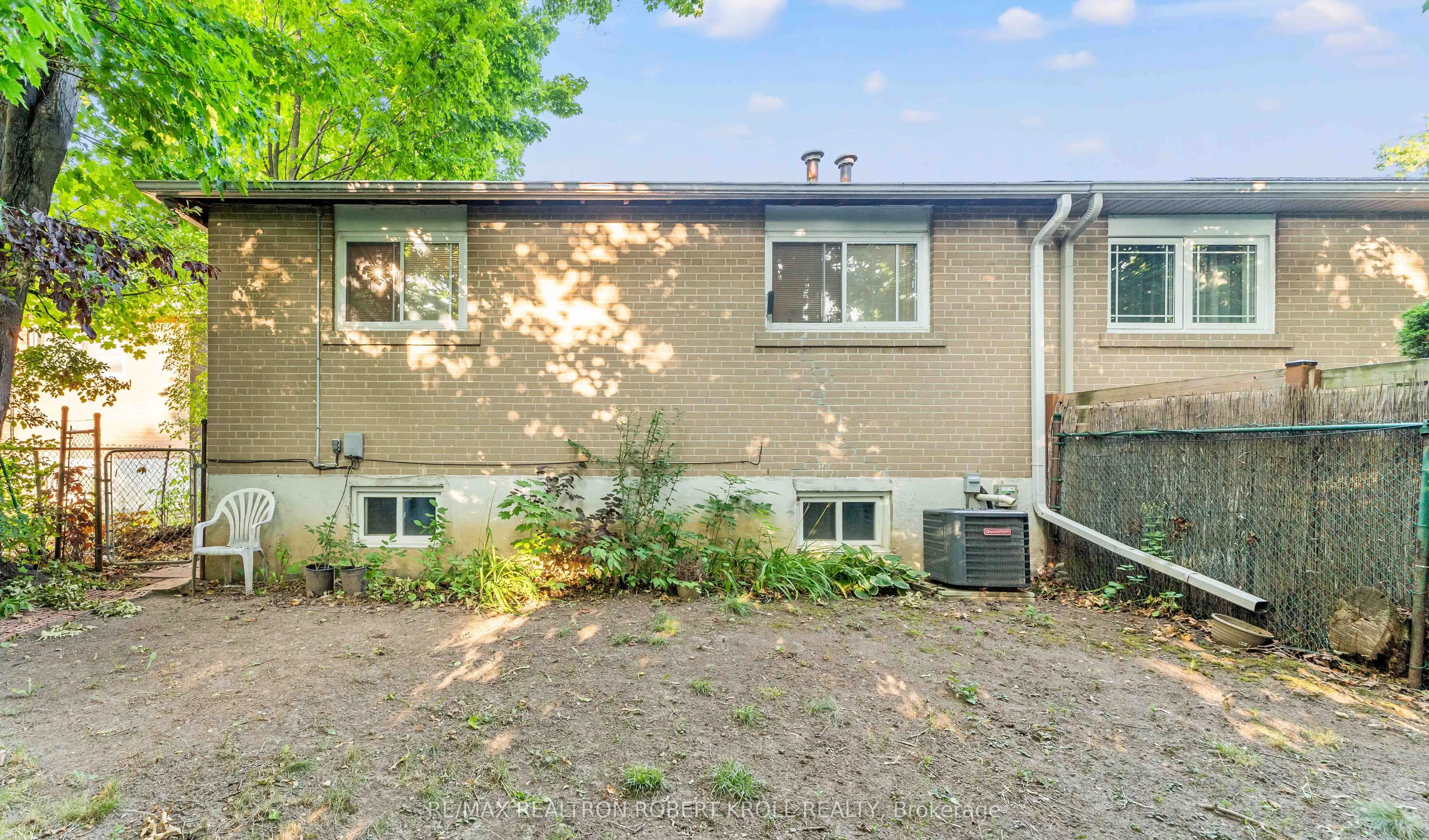 92 Elise Terrace