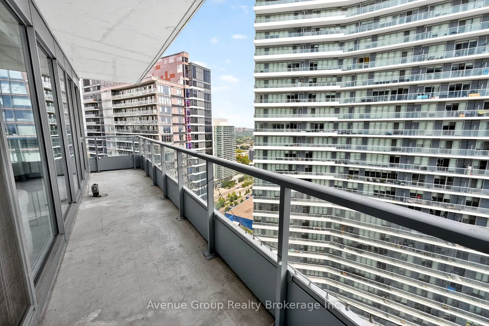 115 McMahon Drive, #2805