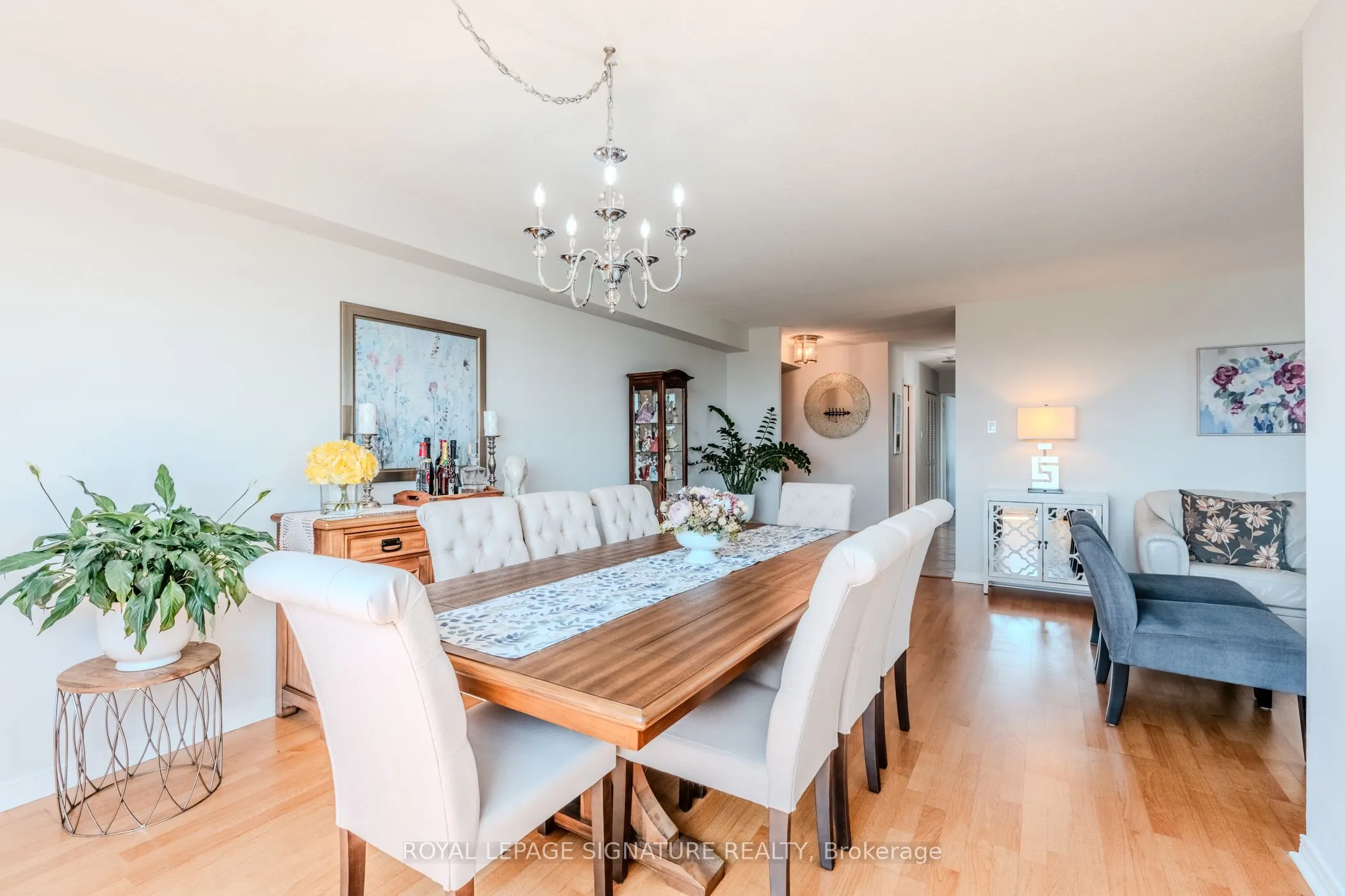 133 Torresdale Avenue, #902