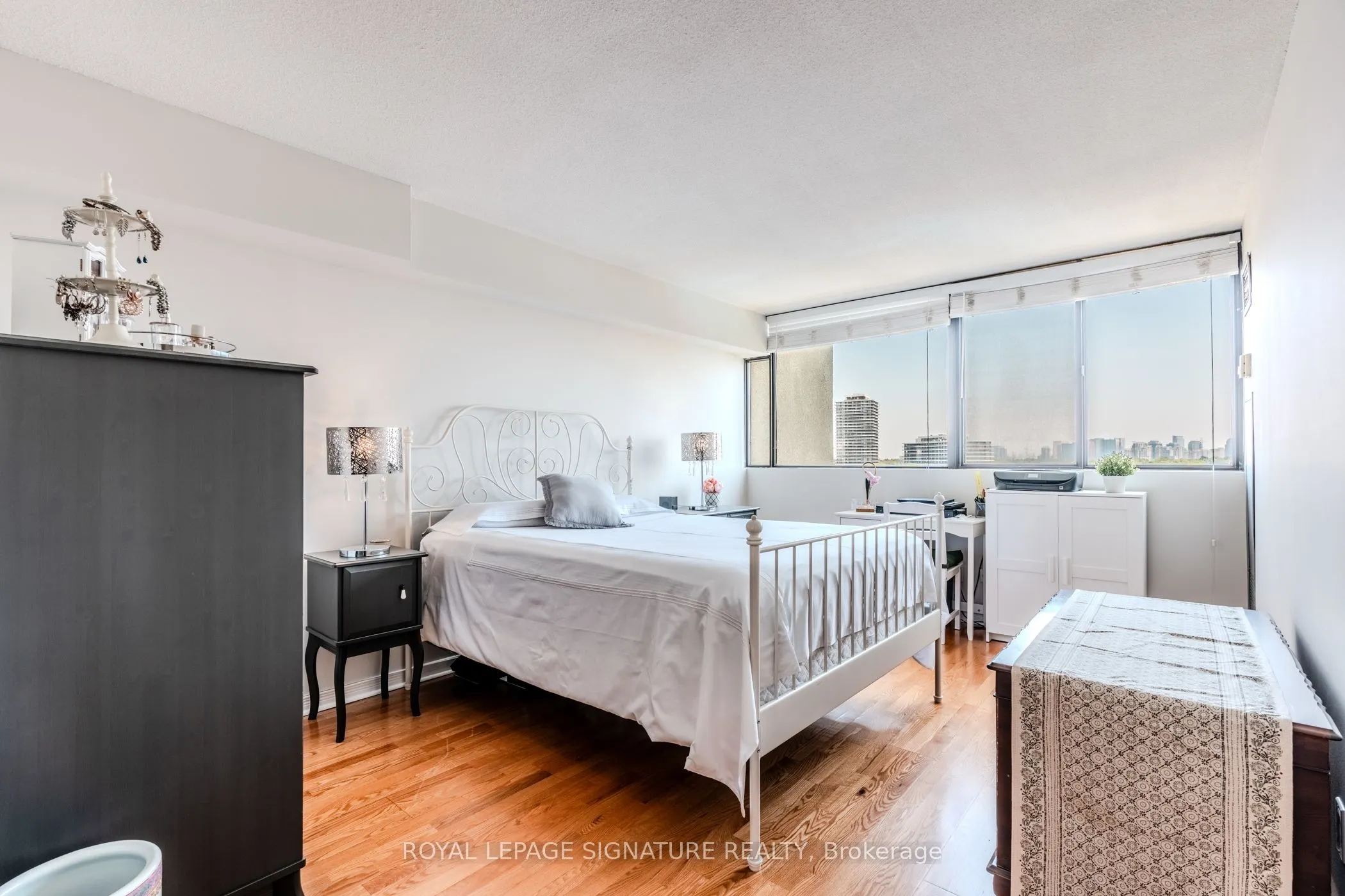 133 Torresdale Avenue, #902