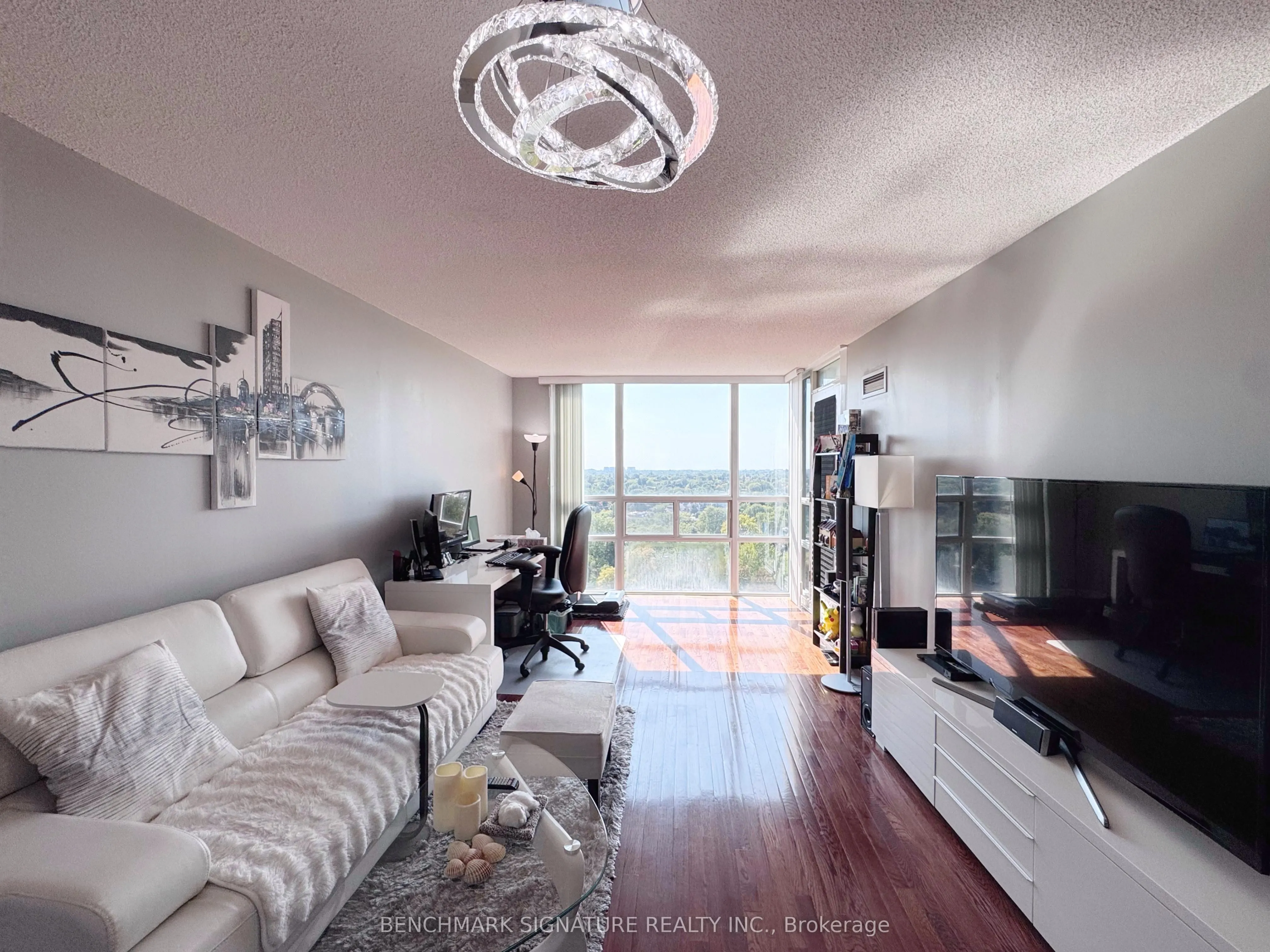509 Beecroft Road, #1606