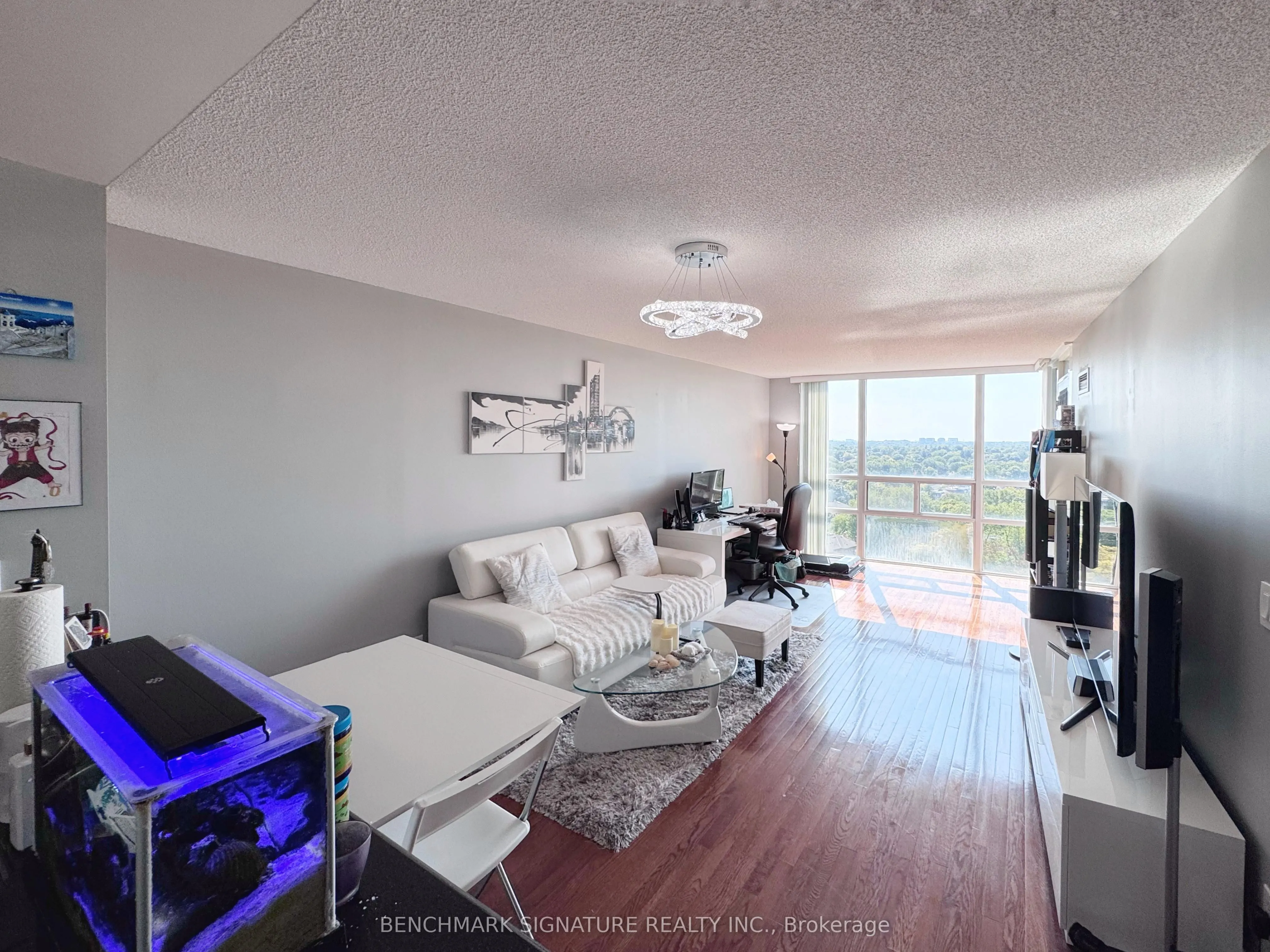 509 Beecroft Road, #1606
