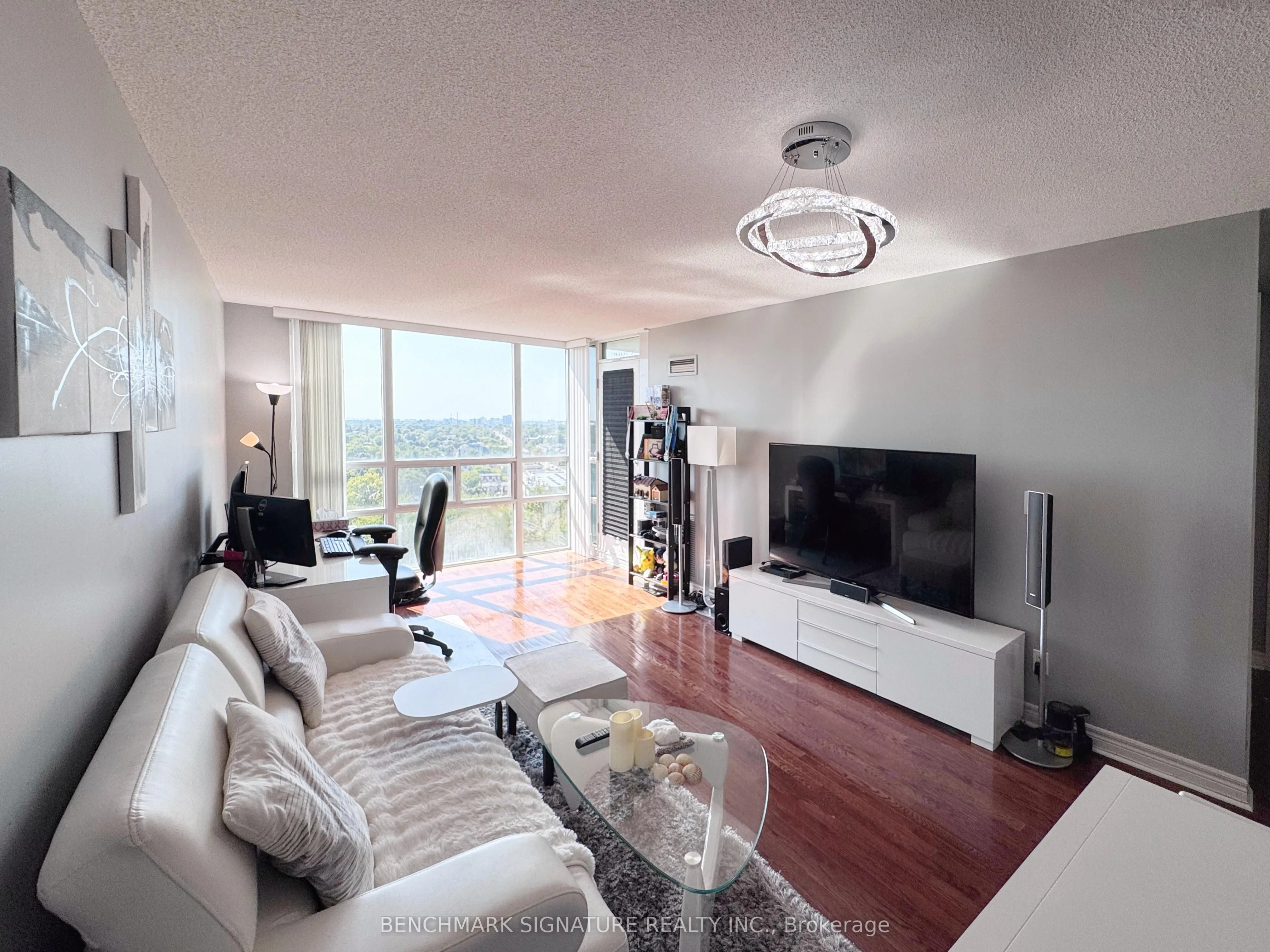 509 Beecroft Road, #1606