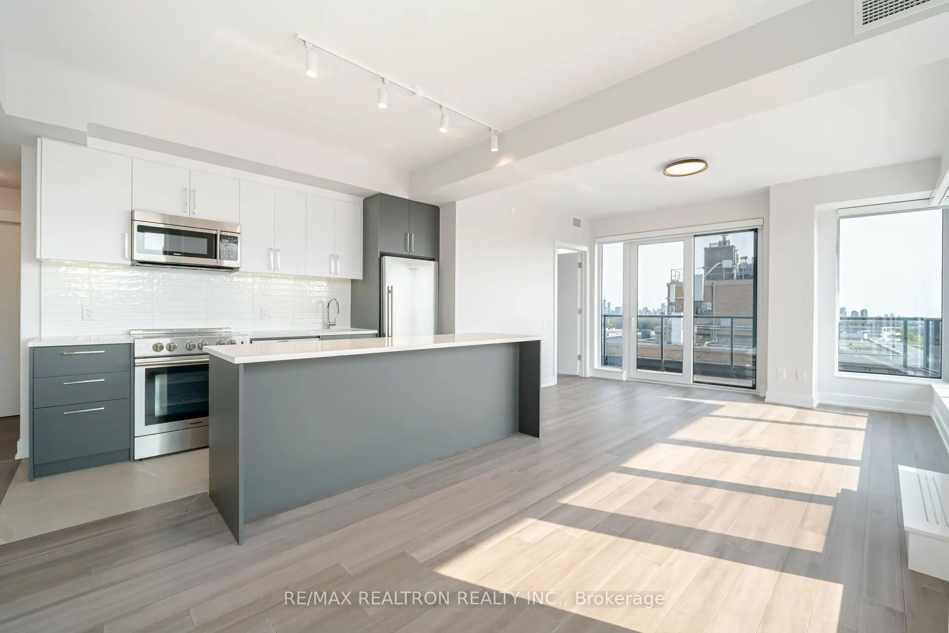 2525 Bathurst Street, #1203