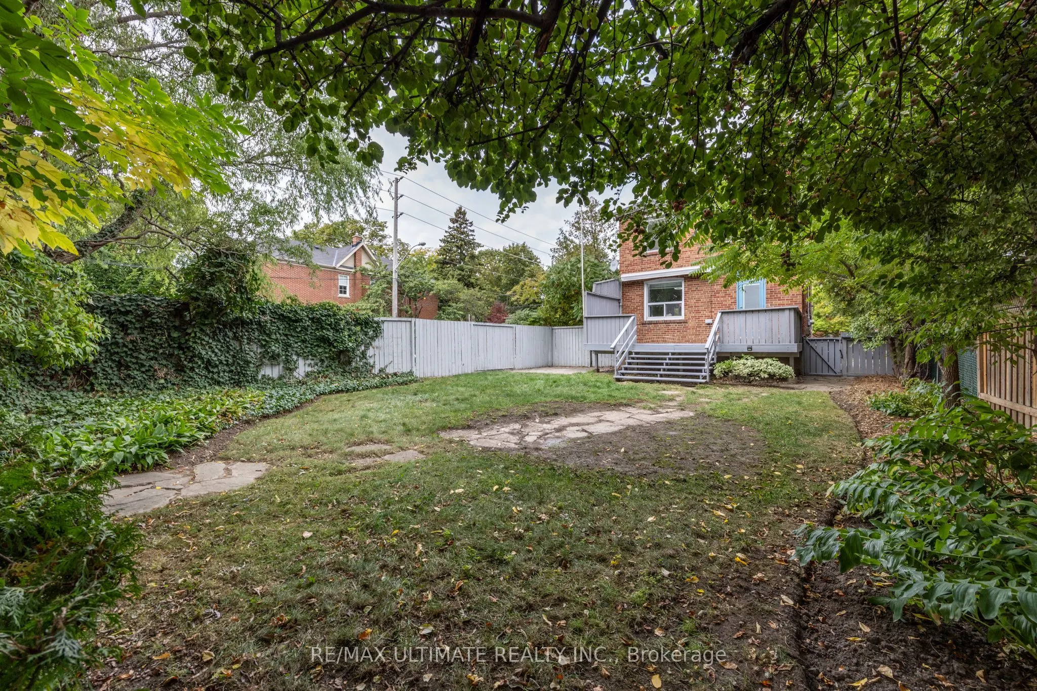 221 Donlea Drive