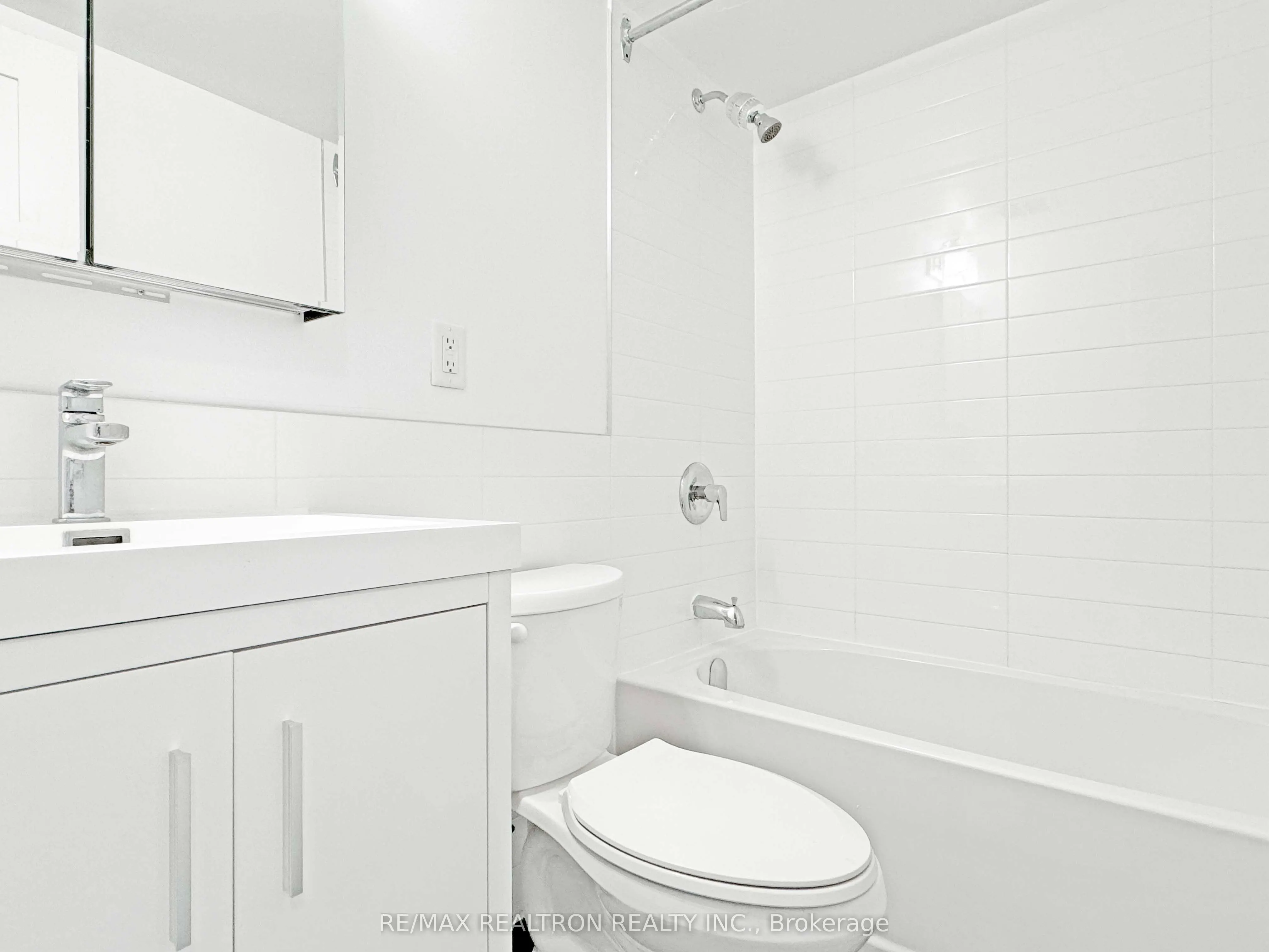 485 Huron Street, #301