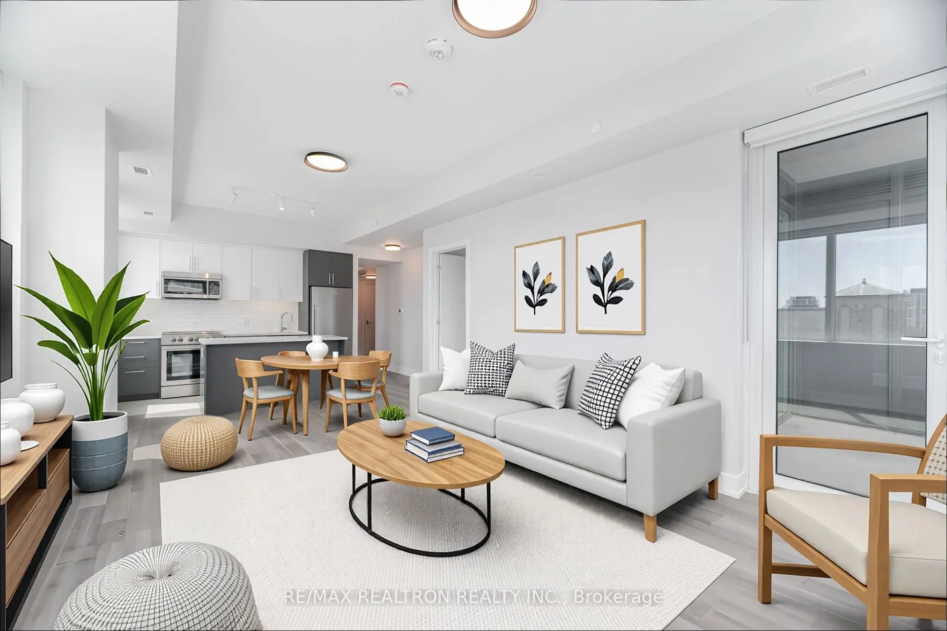 664 Spadina Avenue, #510