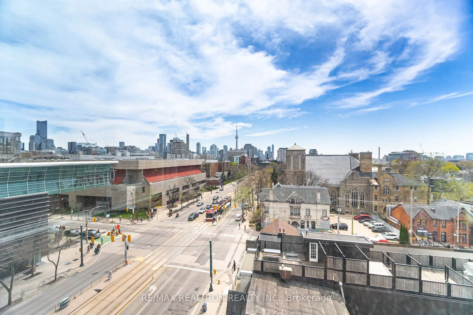 664 Spadina Avenue, #510