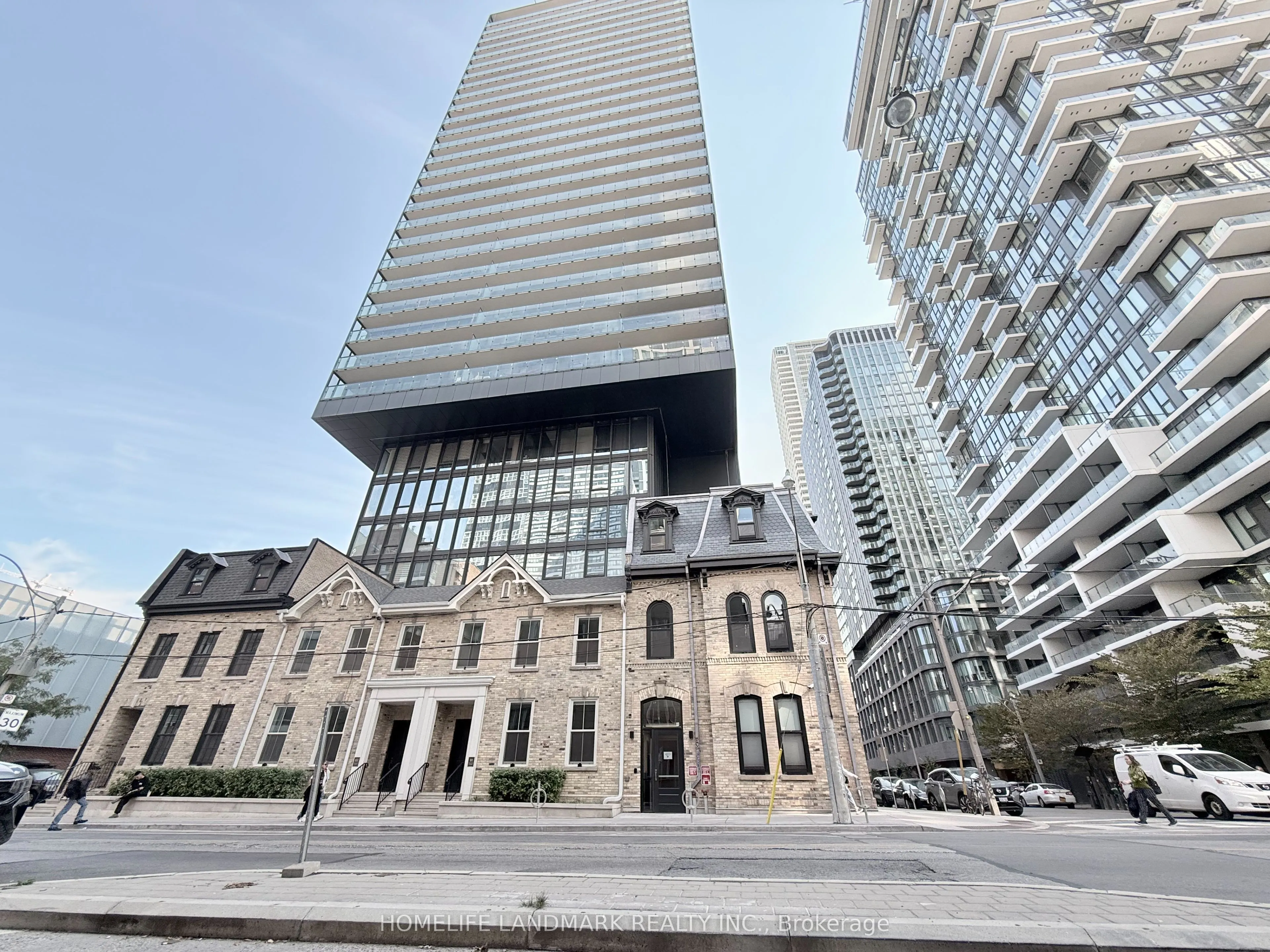 47 Mutual Street, #2008