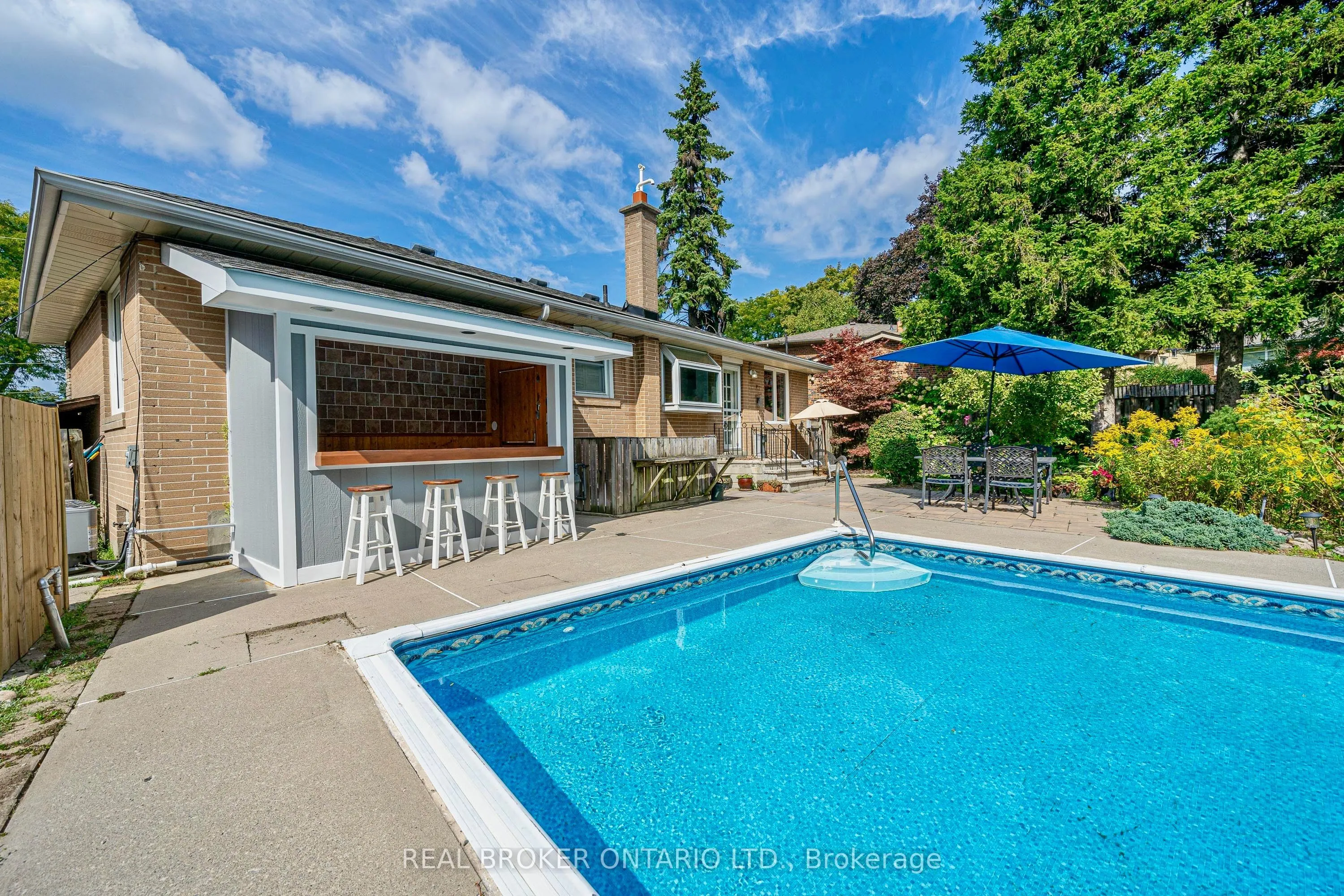 15 Caronport Crescent