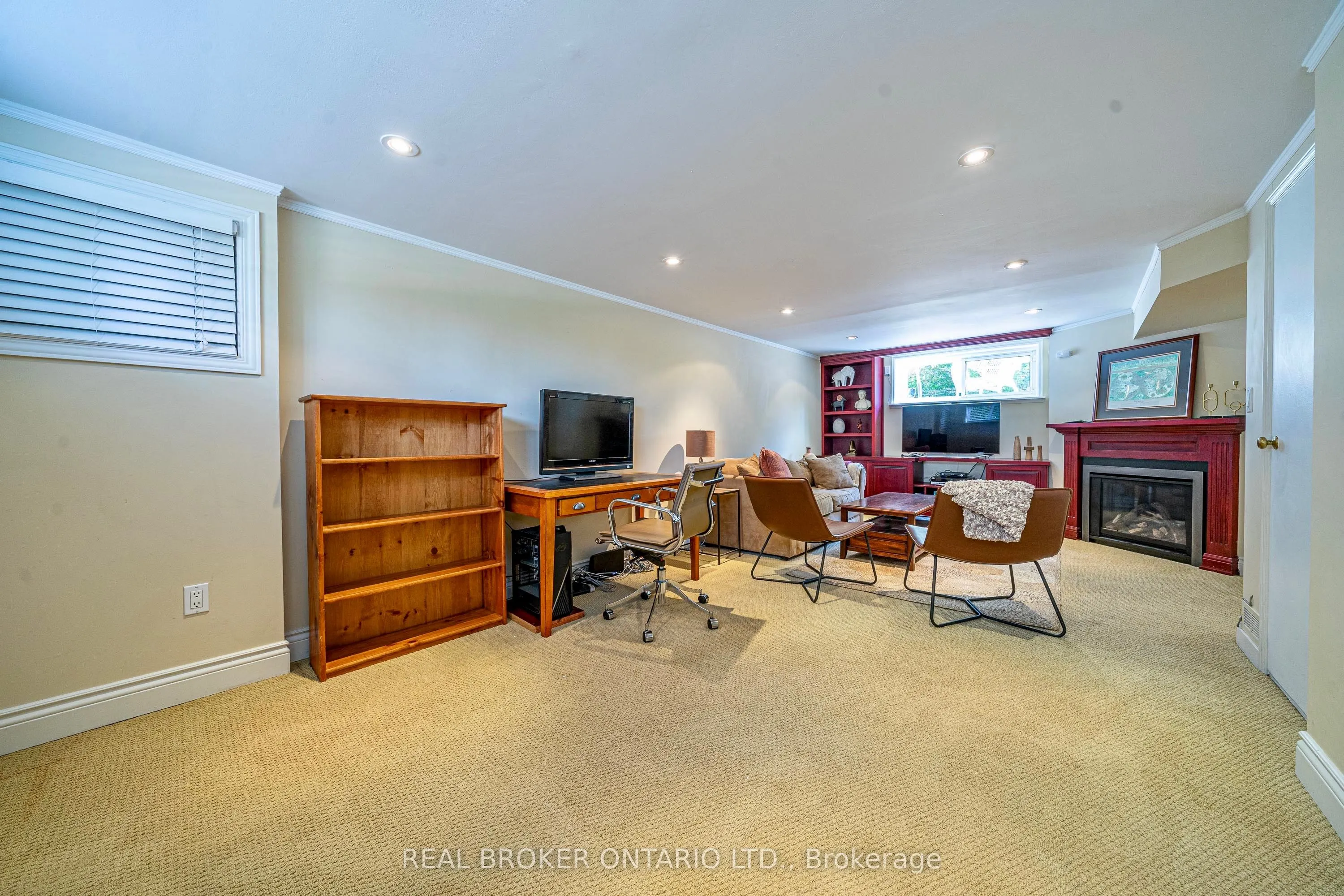 15 Caronport Crescent