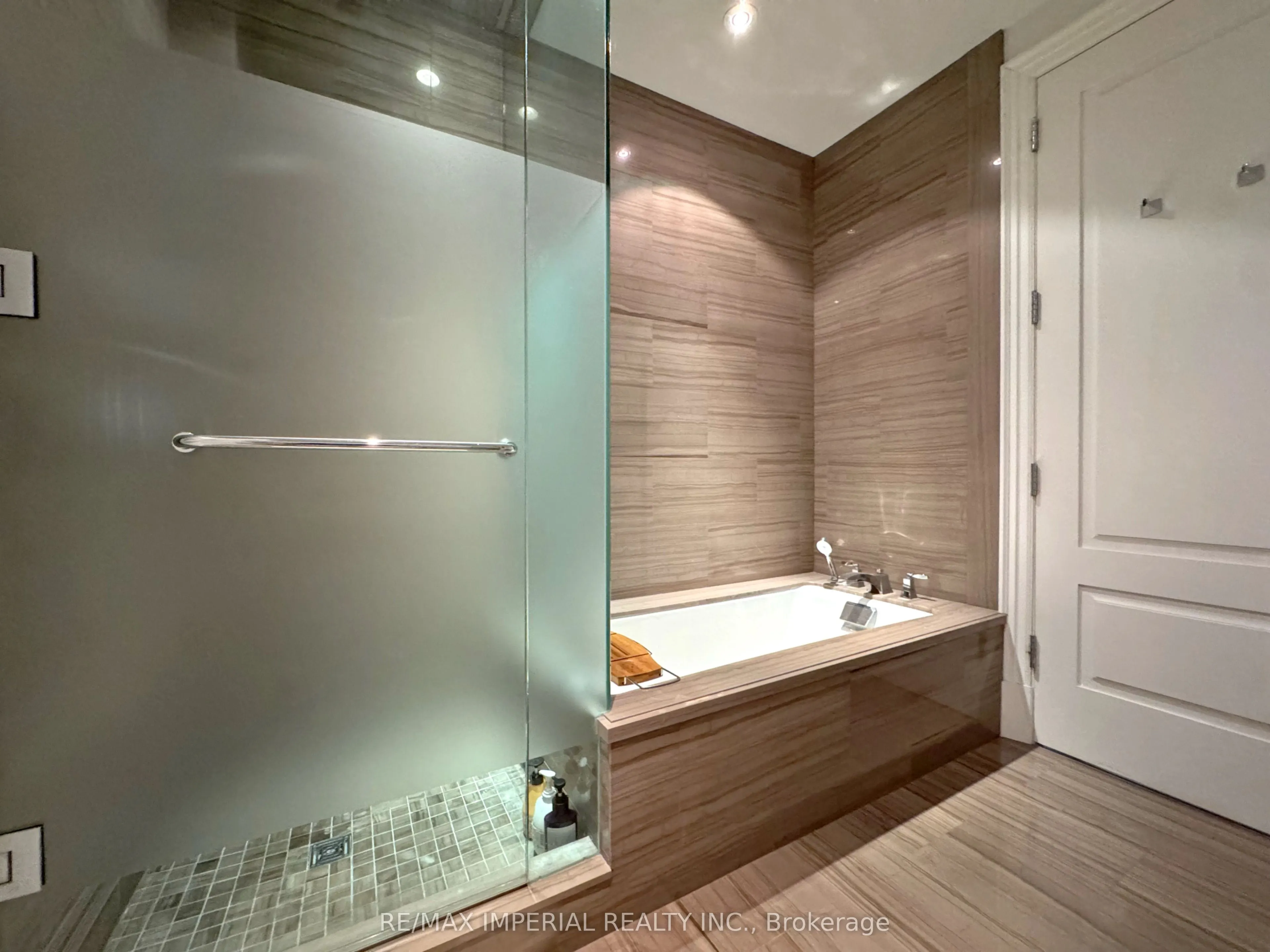 55 Scollard Street, #402