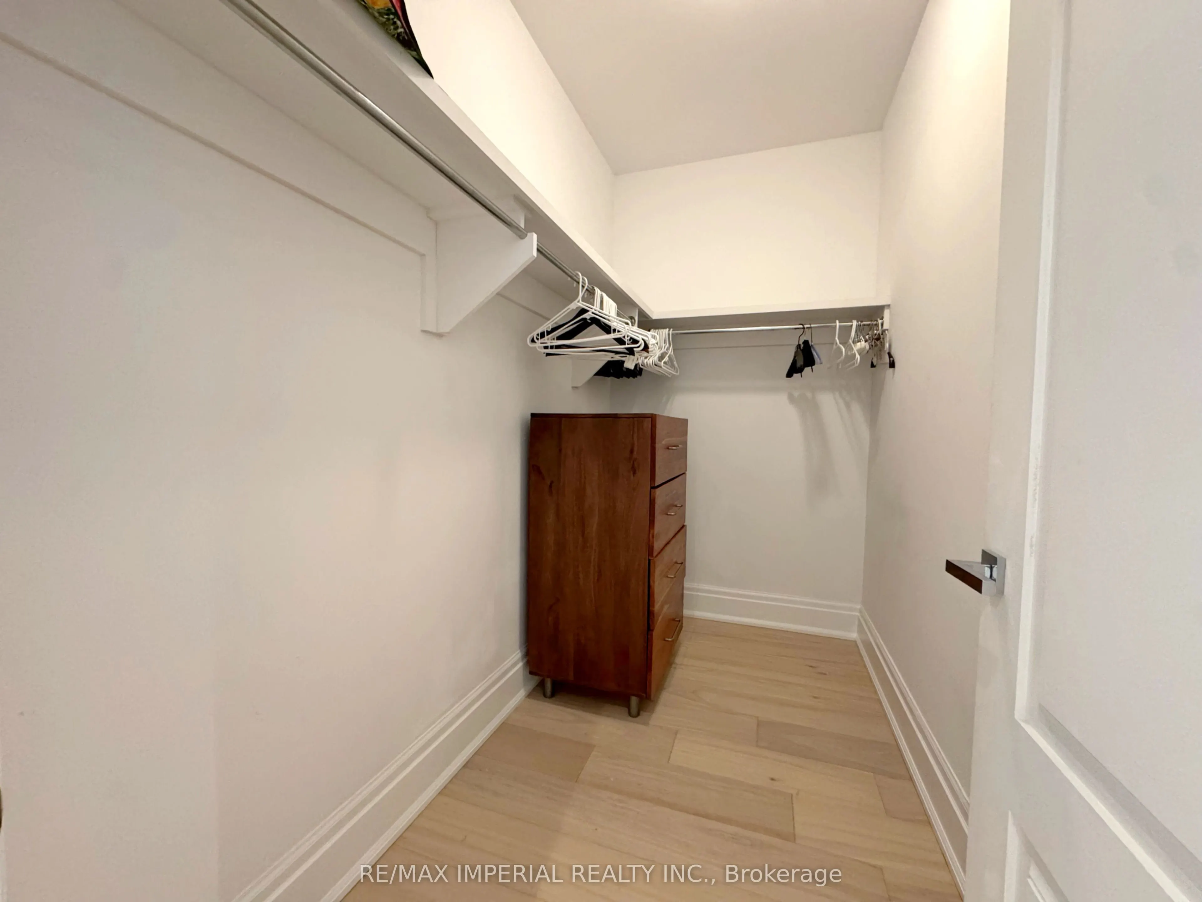 55 Scollard Street, #402