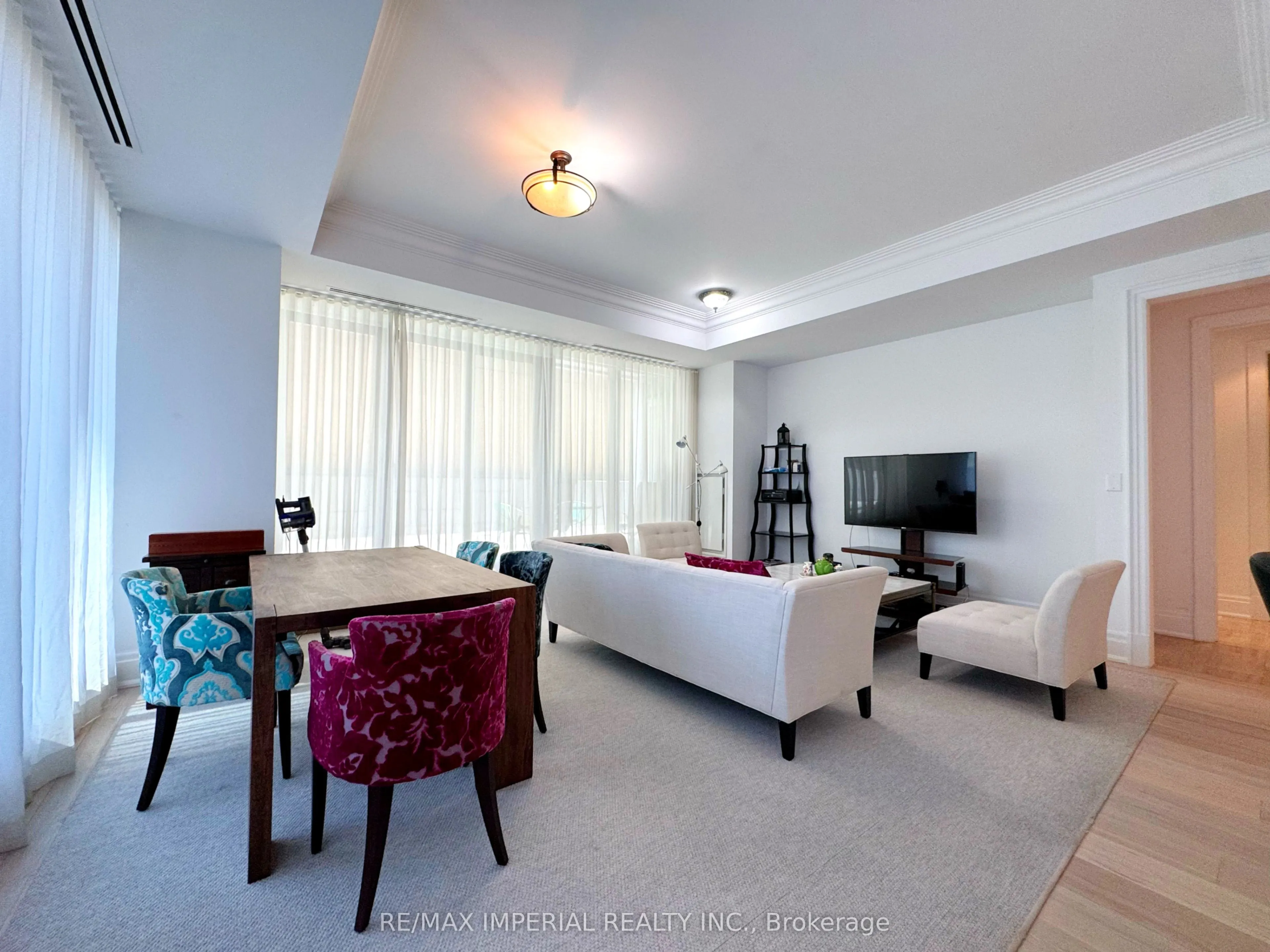 55 Scollard Street, #402