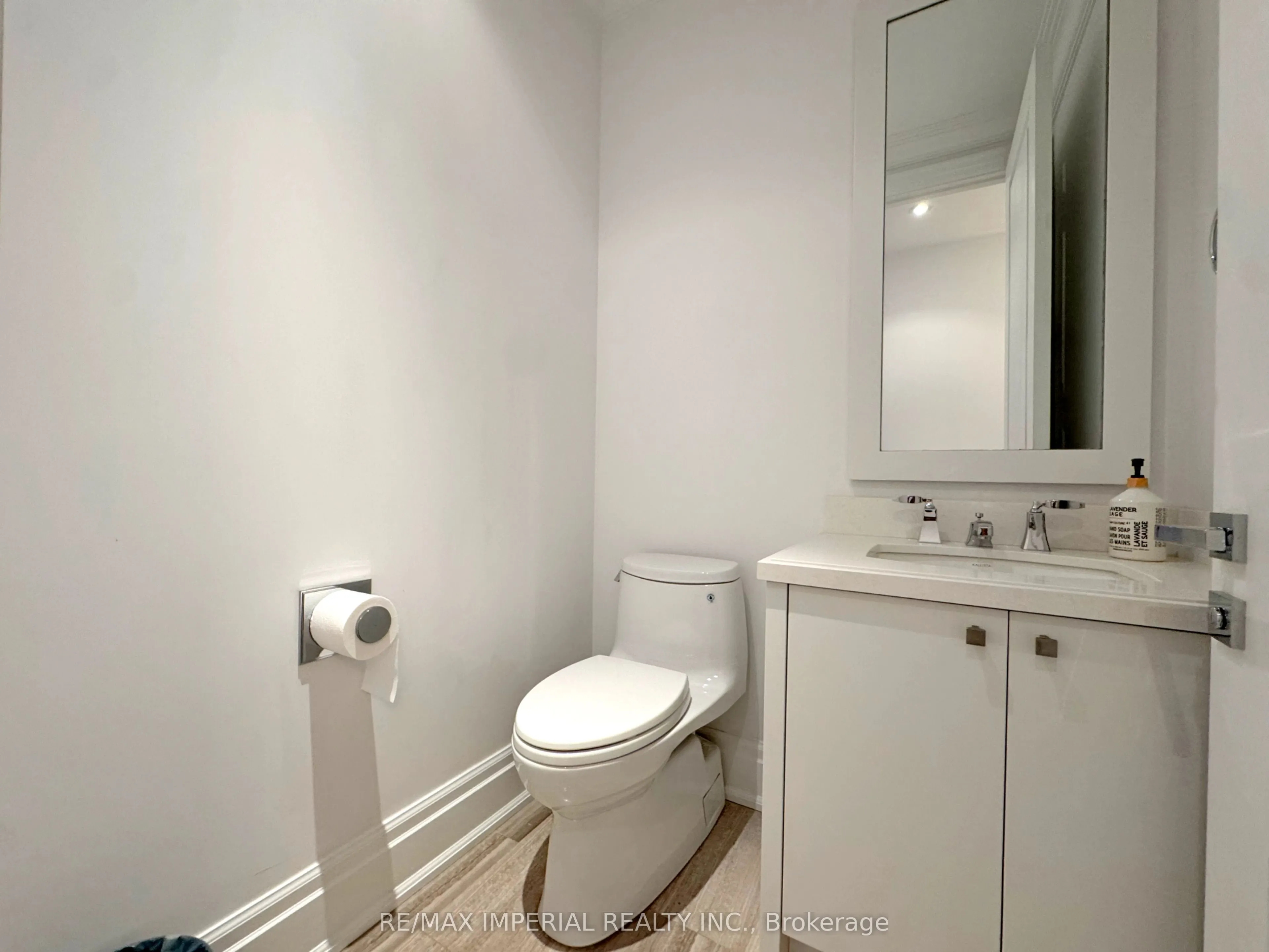 55 Scollard Street, #402