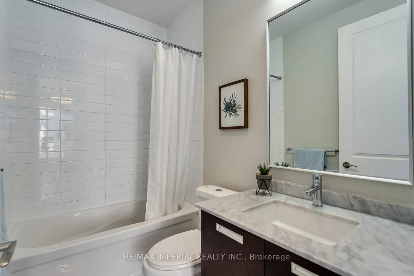21 Balmuto Street, #1101