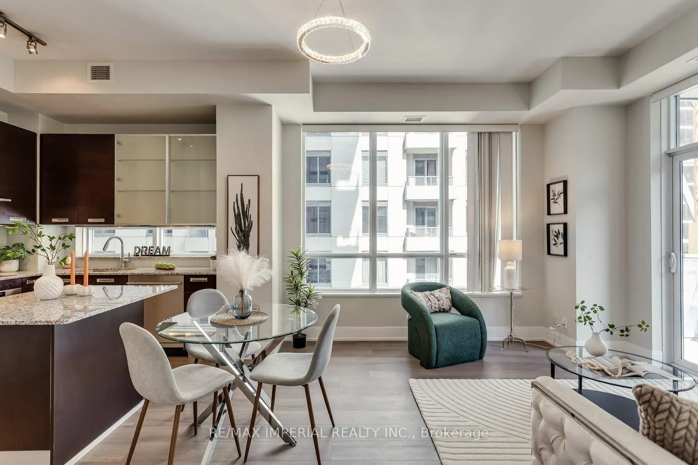 21 Balmuto Street, #1101