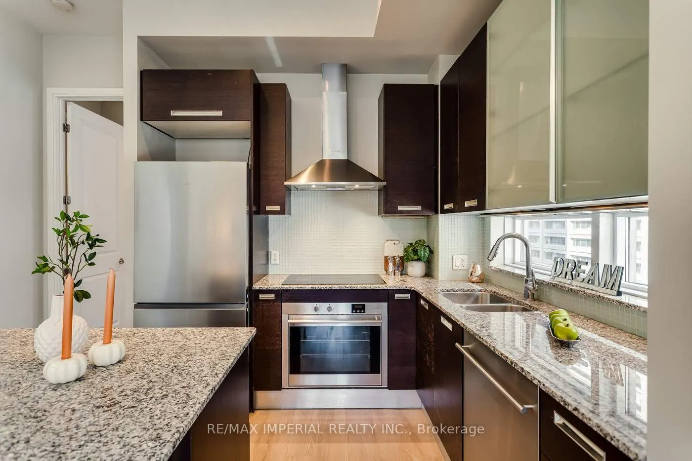 21 Balmuto Street, #1101
