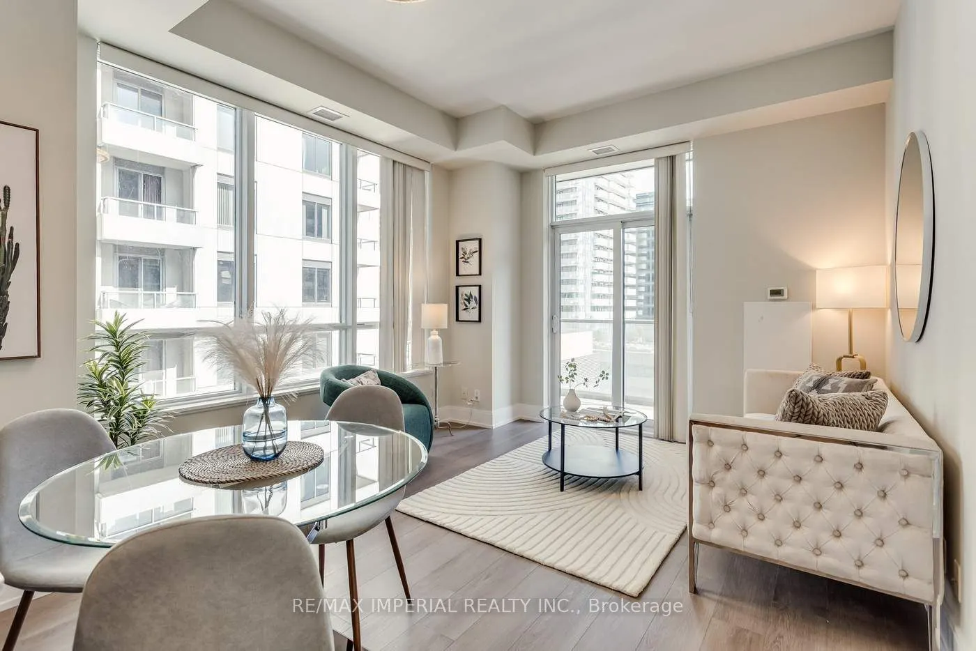 21 Balmuto Street, #1101